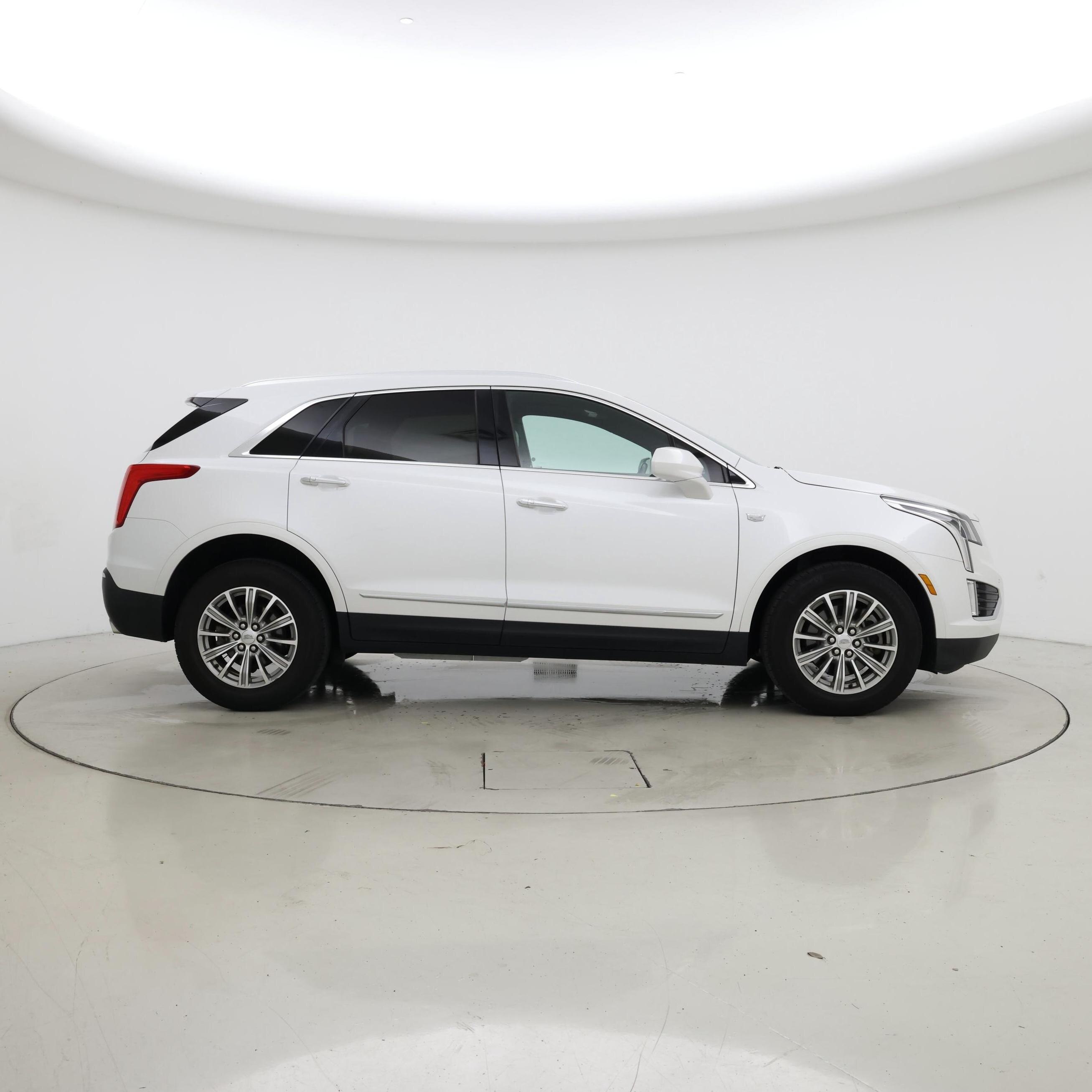 Thumbnail: 2017 Cadillac XT5 - 7