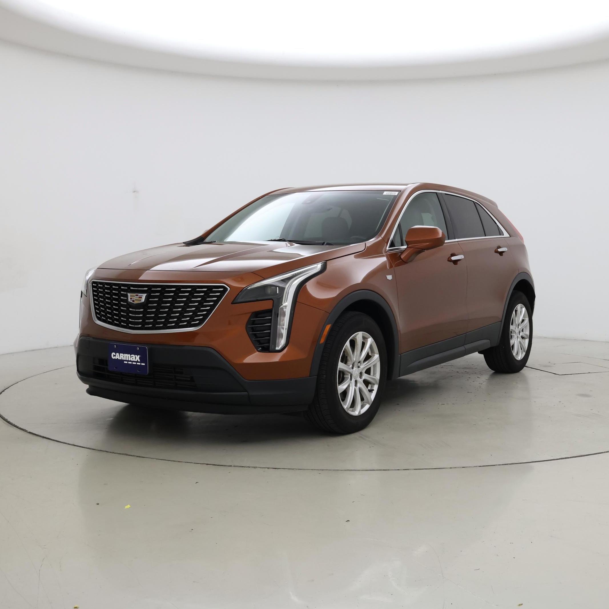 Thumbnail: 2019 Cadillac XT4 - 4
