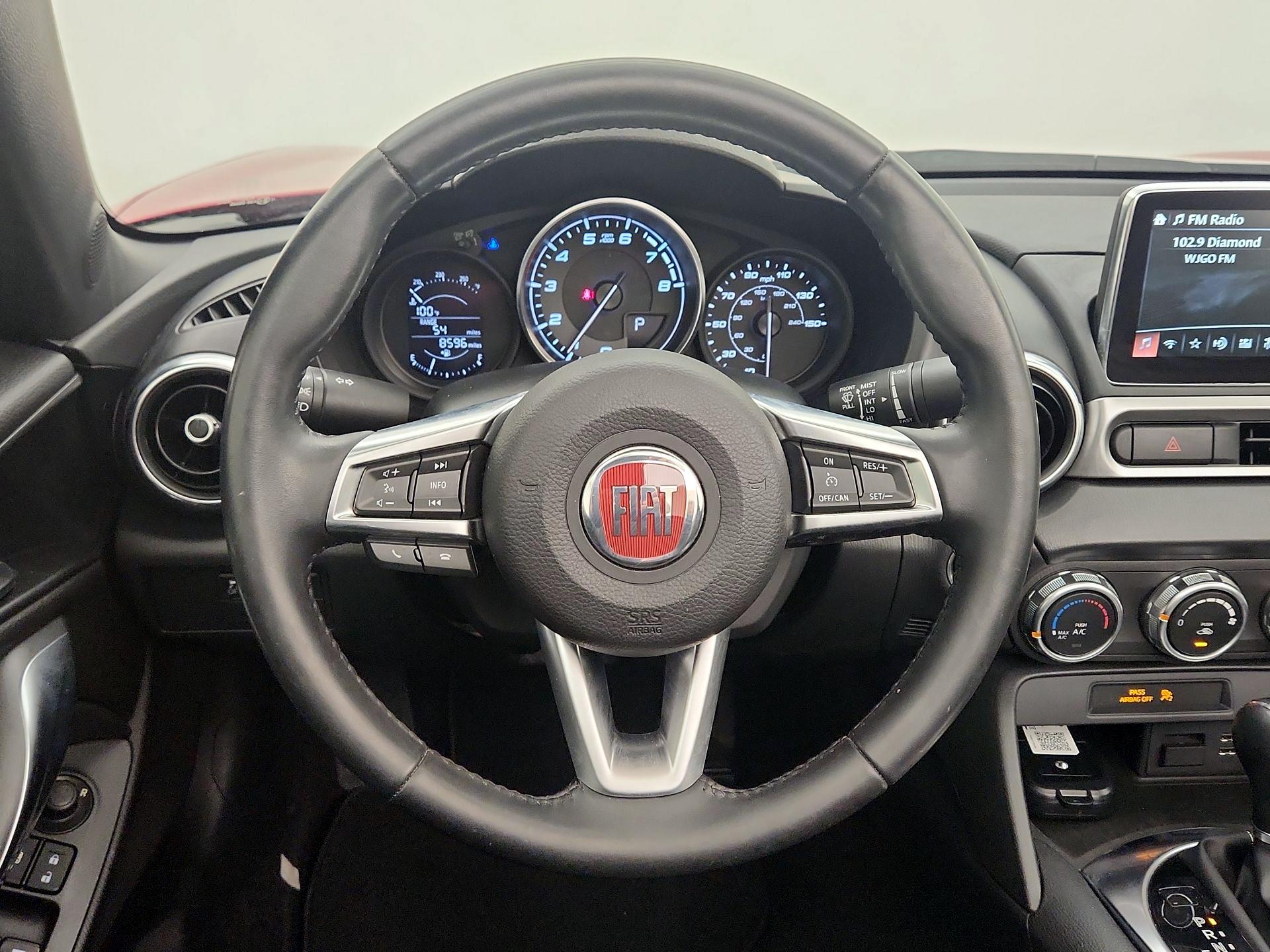 Thumbnail: 2018 Fiat 124 Spider - 10