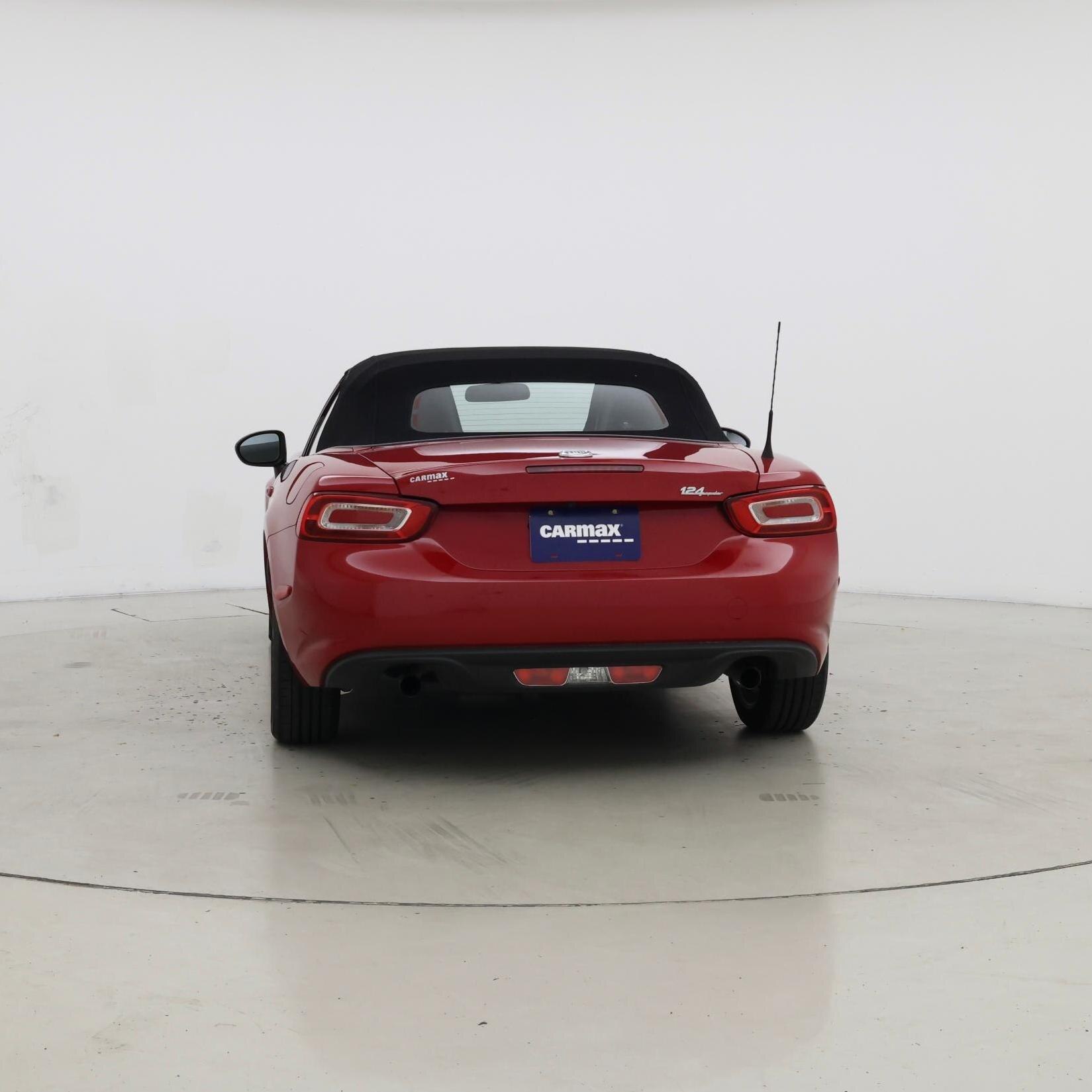 Thumbnail: 2018 Fiat 124 Spider - 6