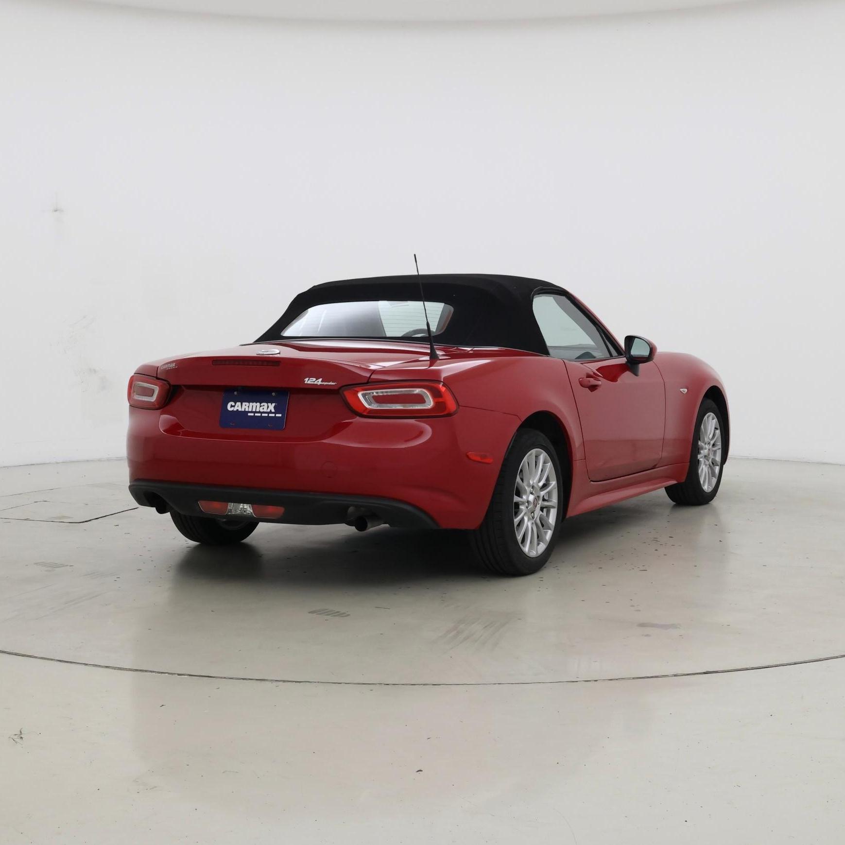 Thumbnail: 2018 Fiat 124 Spider - 8