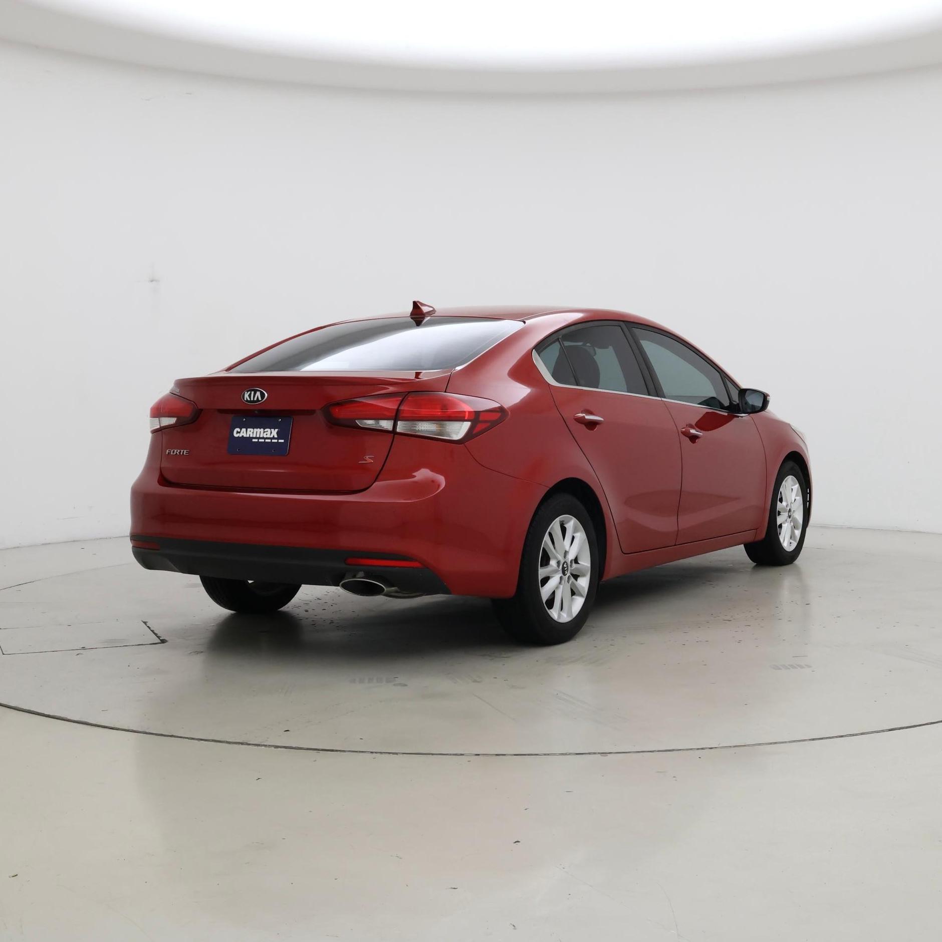Thumbnail: 2017 Kia Forte - 8