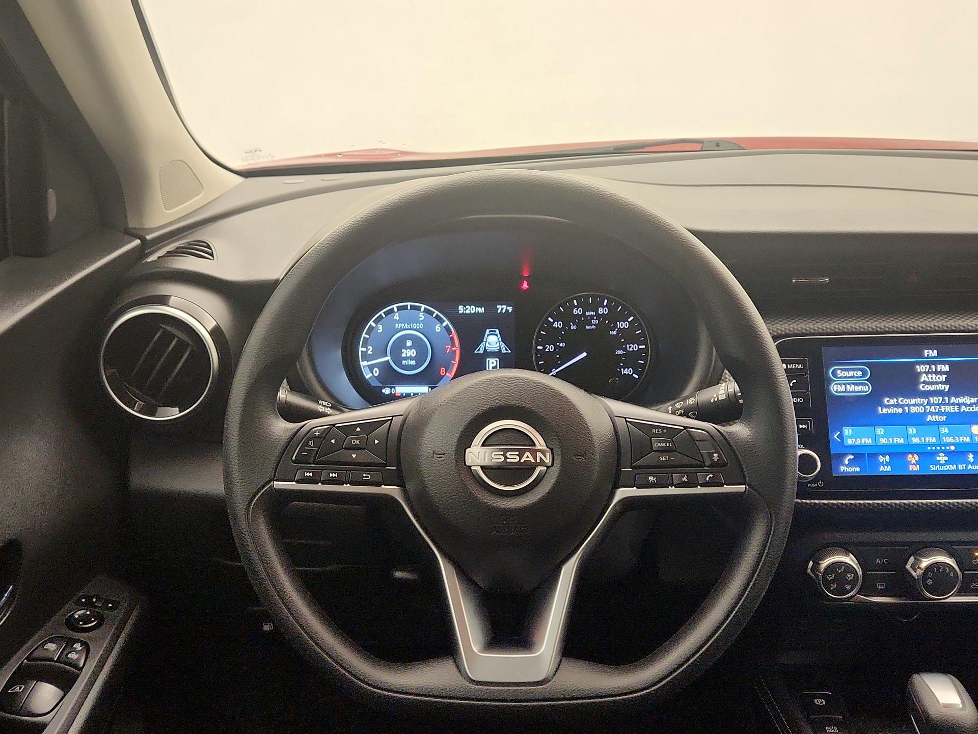 Thumbnail: 2023 Nissan Kicks - 10