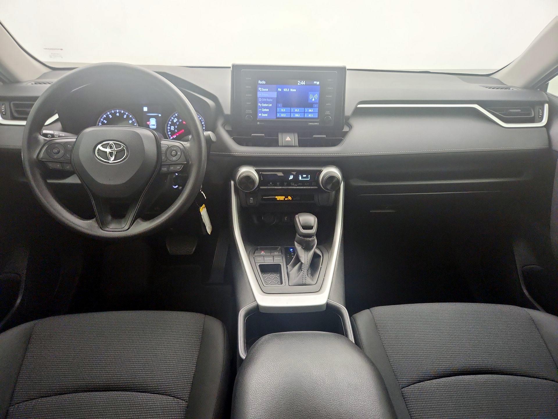 Thumbnail: 2022 Toyota RAV4 - 9