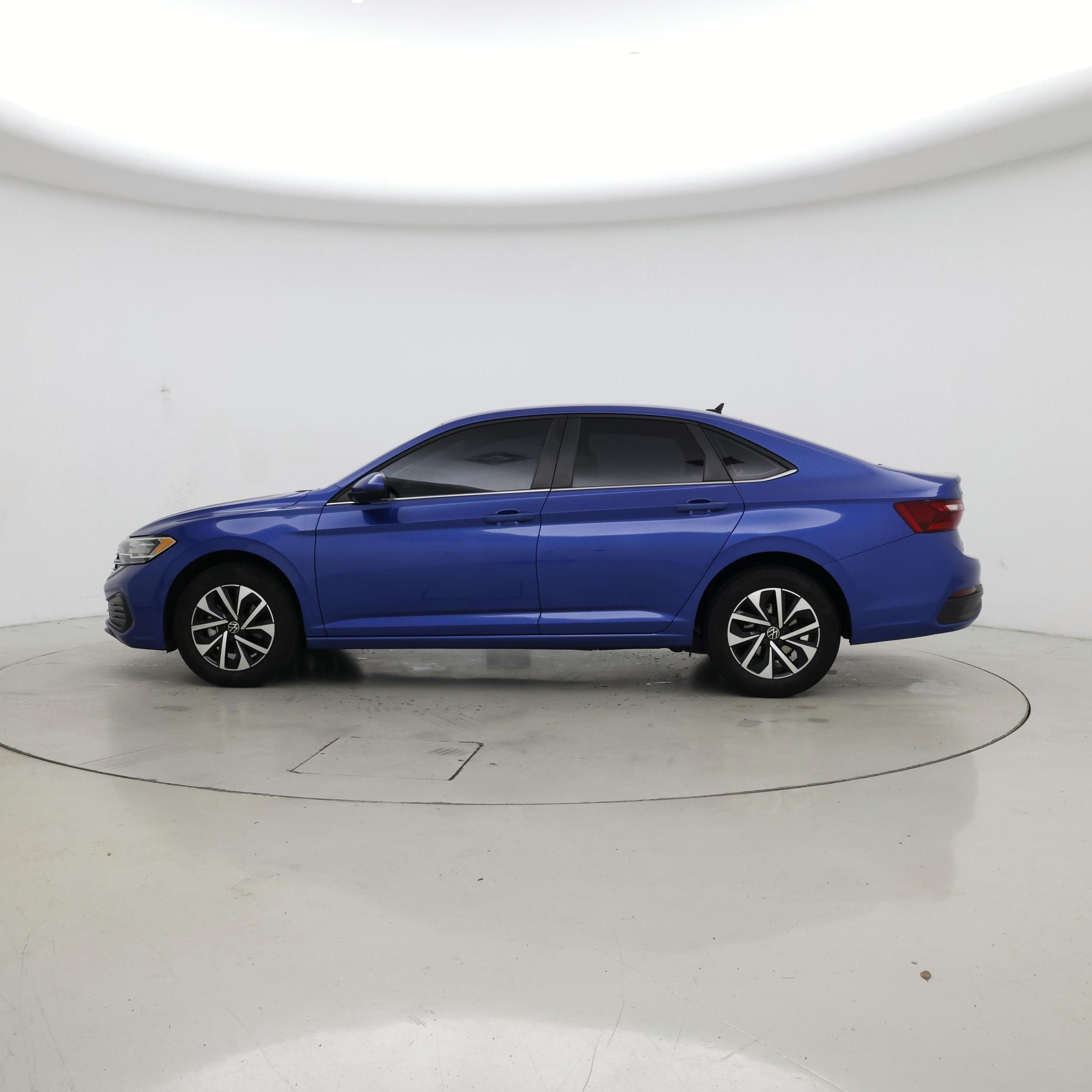 Thumbnail: 2023 Volkswagen Jetta - 3