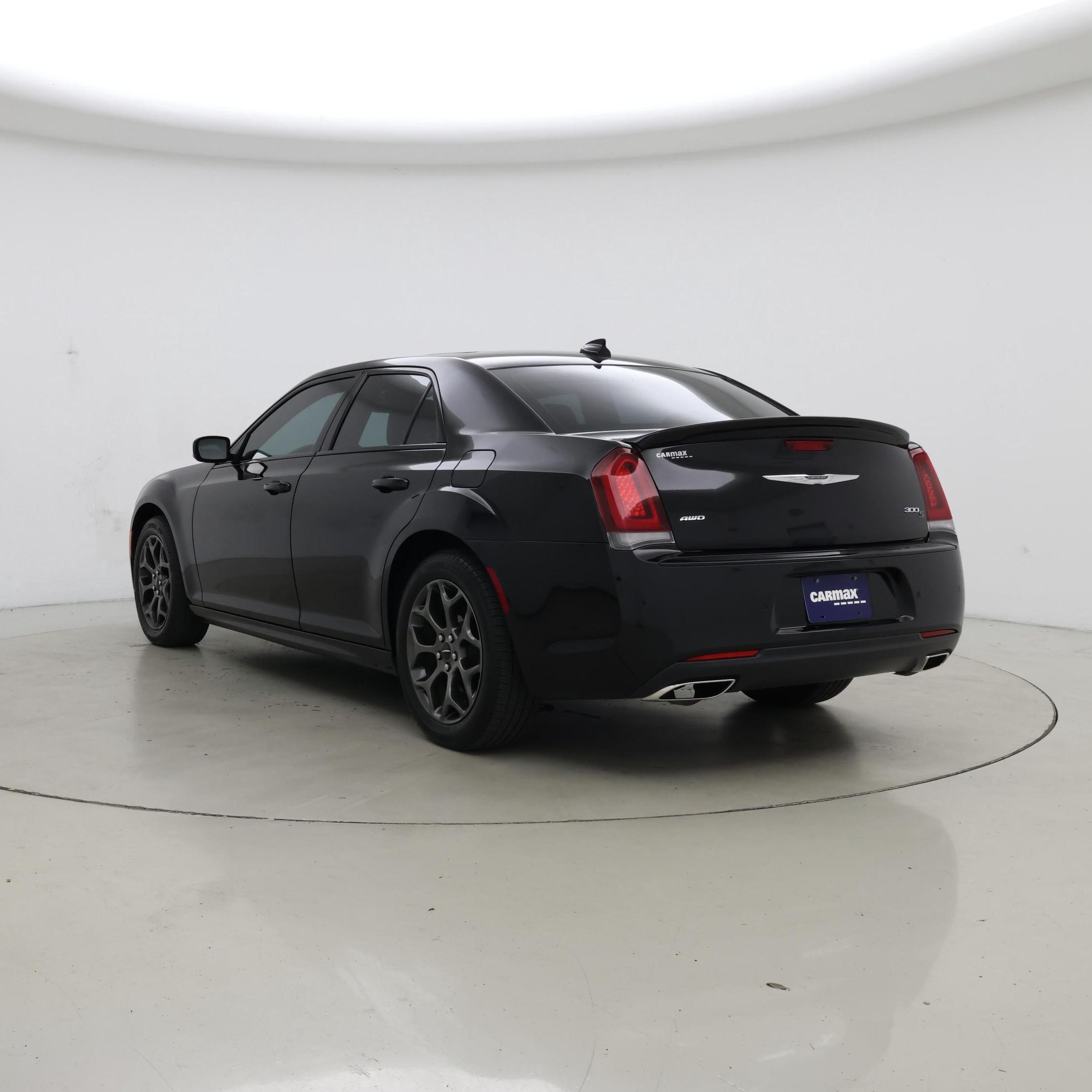 Thumbnail: 2018 Chrysler 300 - 2