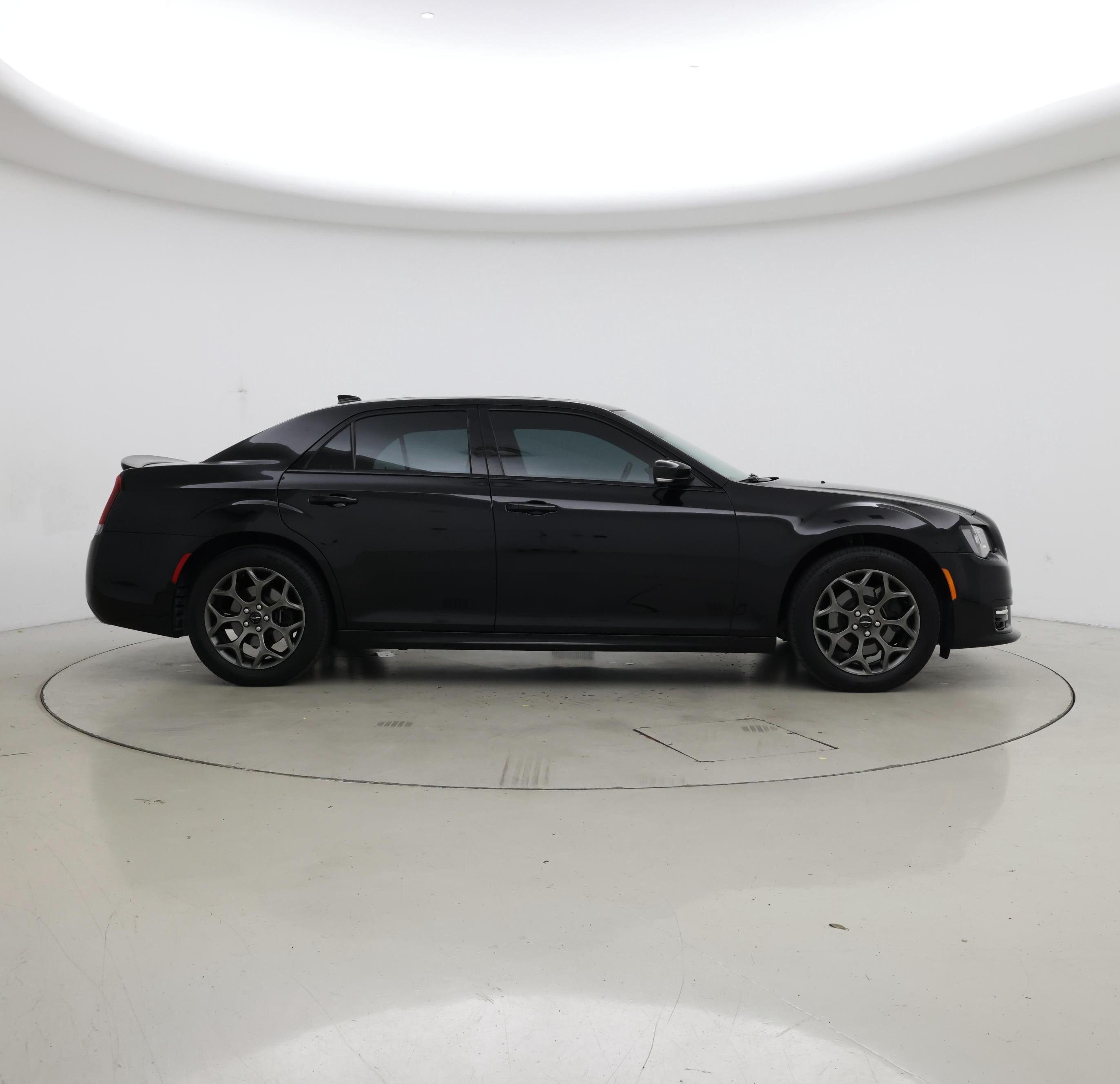 Thumbnail: 2018 Chrysler 300 - 7