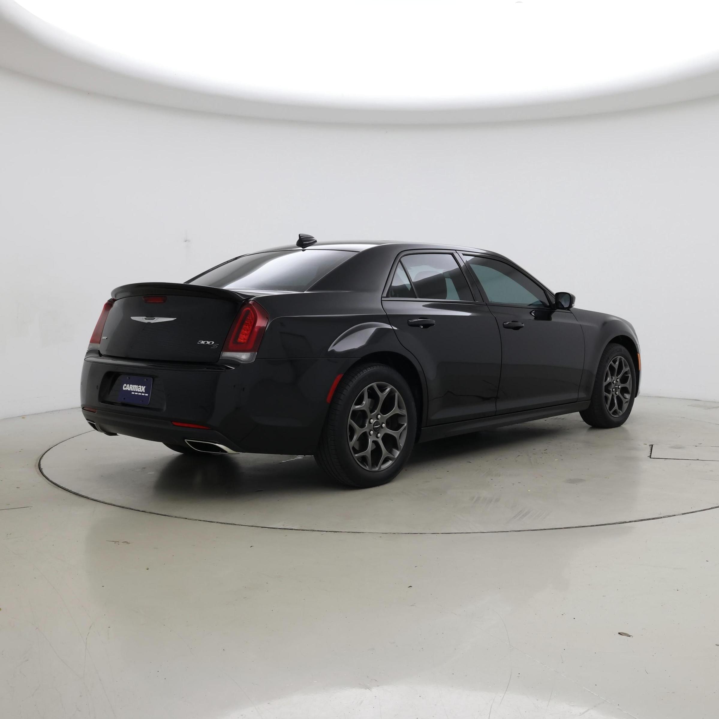 Thumbnail: 2018 Chrysler 300 - 8