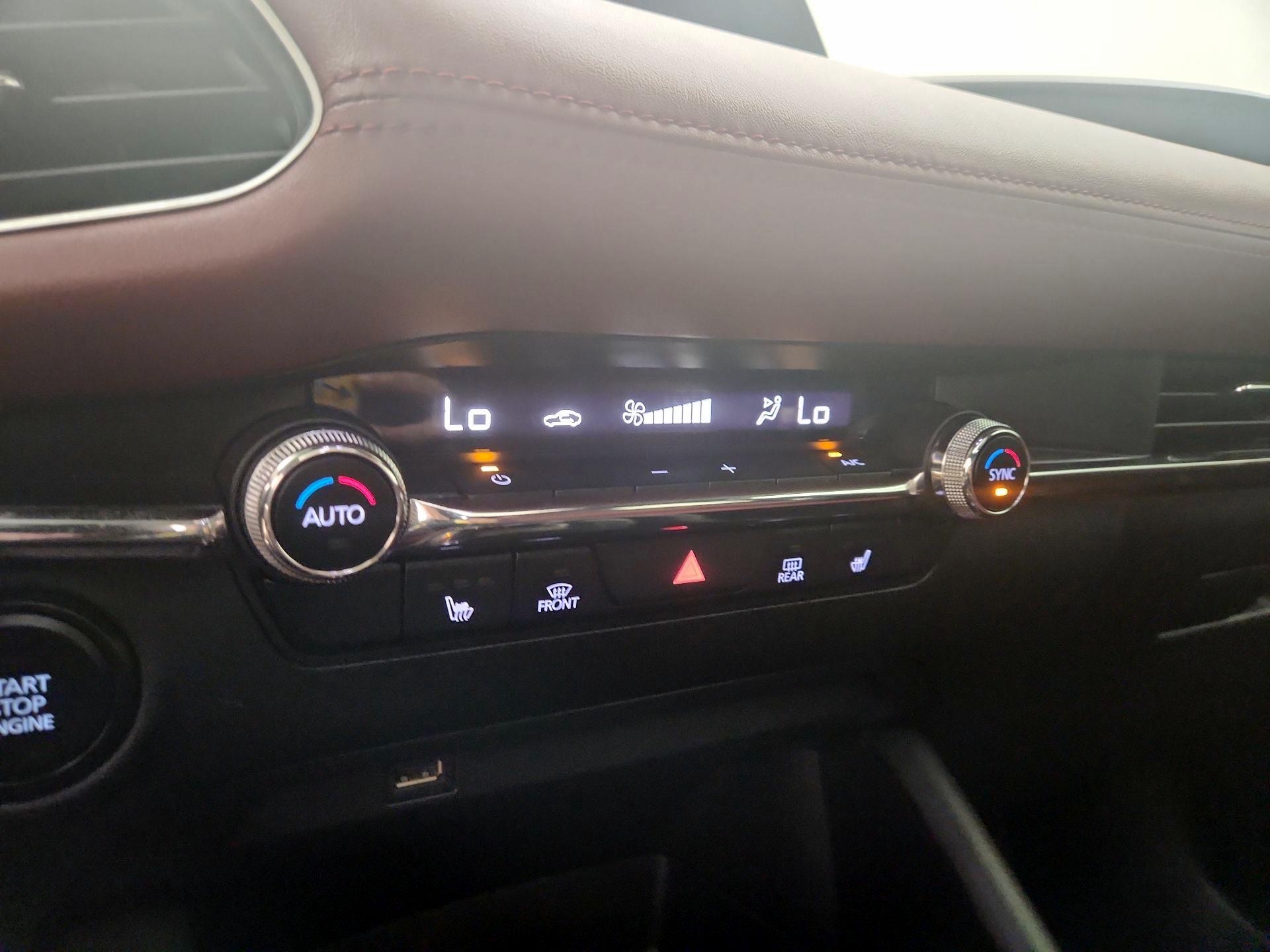 Thumbnail: 2020 Mazda Mazda3 - 17