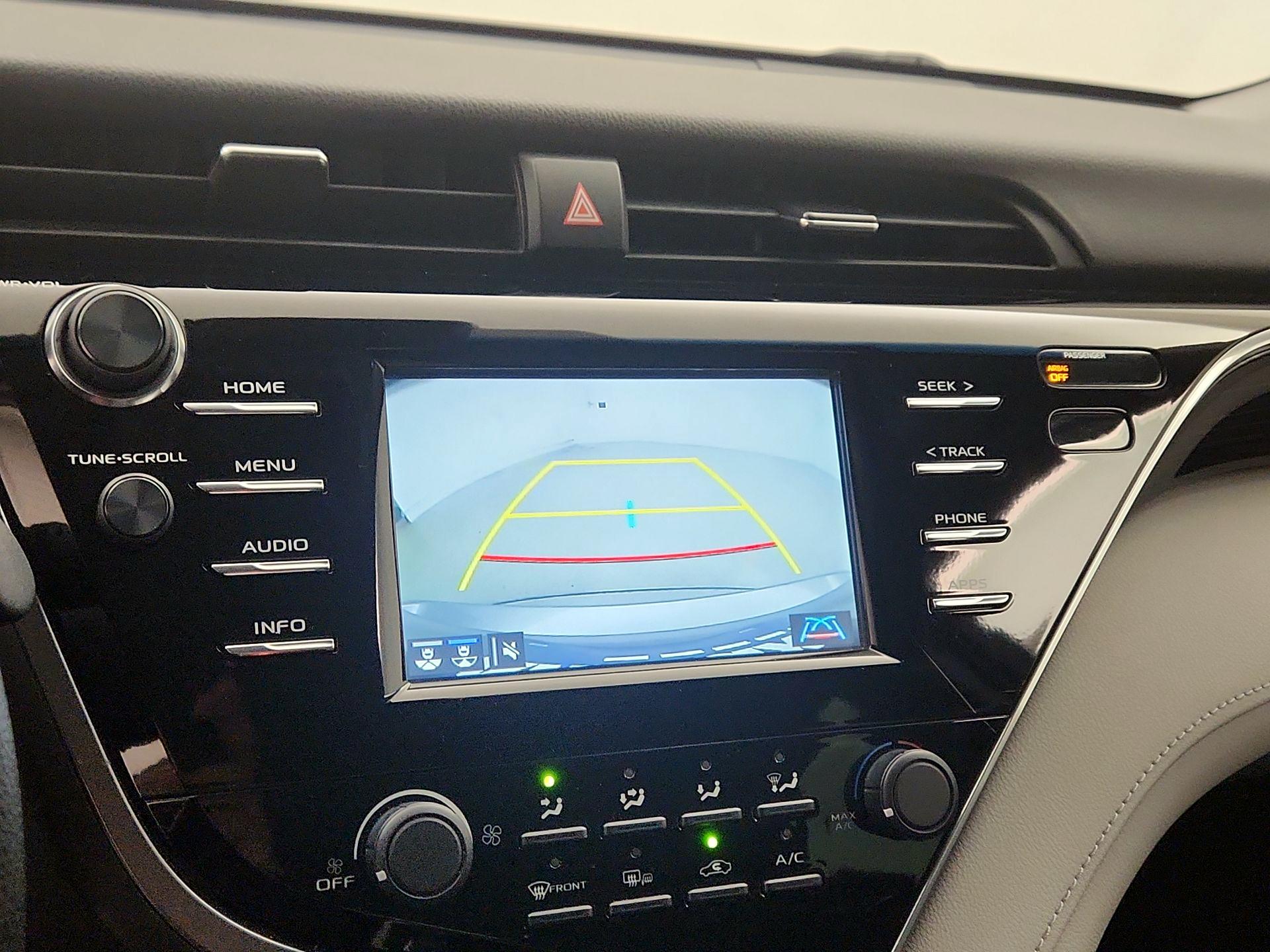 Thumbnail: 2018 Toyota Camry - 14