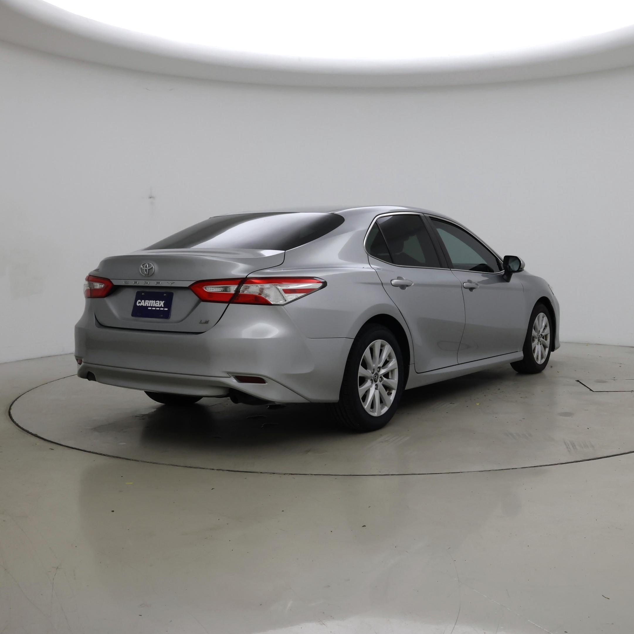 Thumbnail: 2018 Toyota Camry - 8