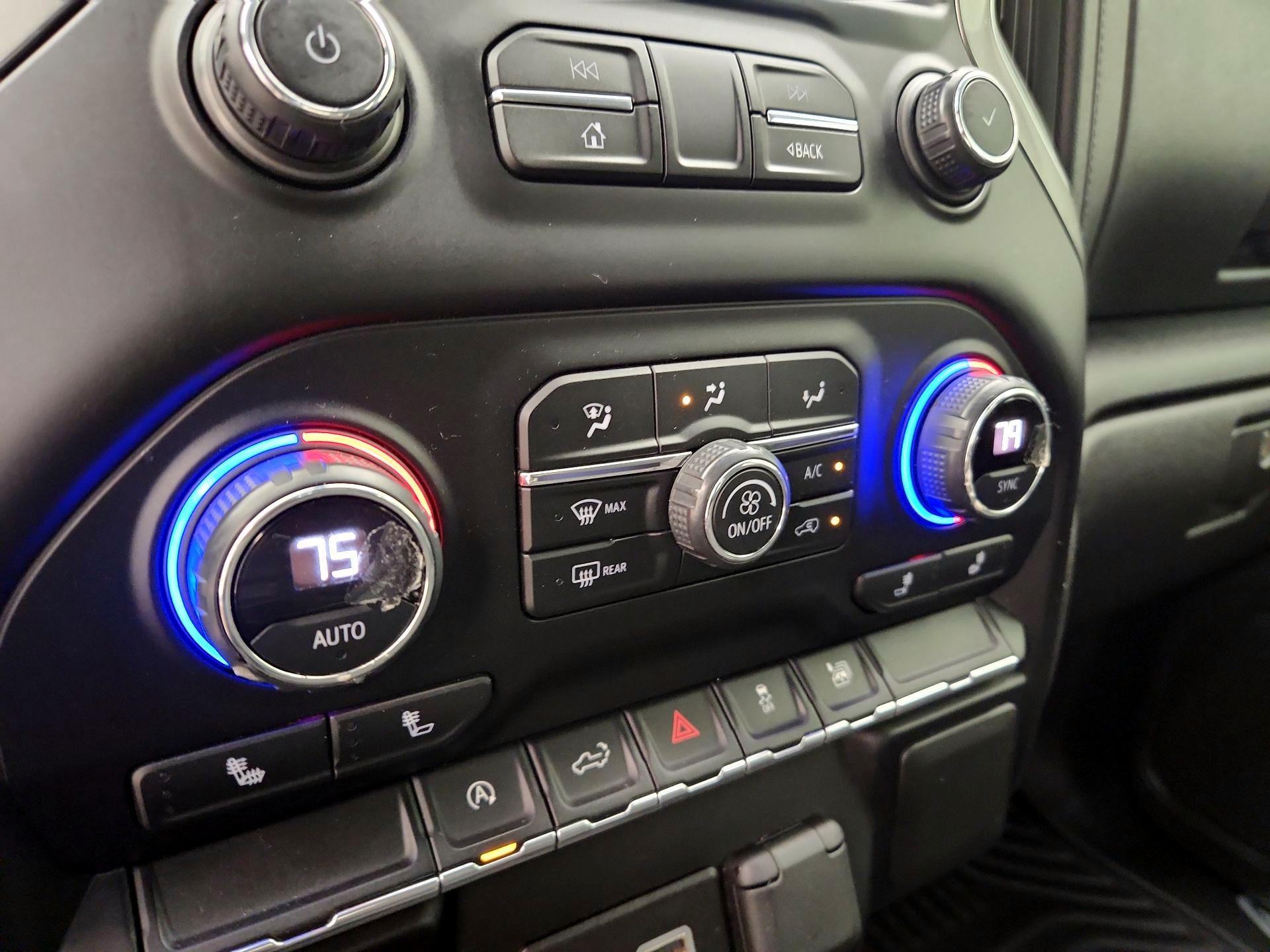 Thumbnail: 2021 Chevrolet Silverado 1500 - 16