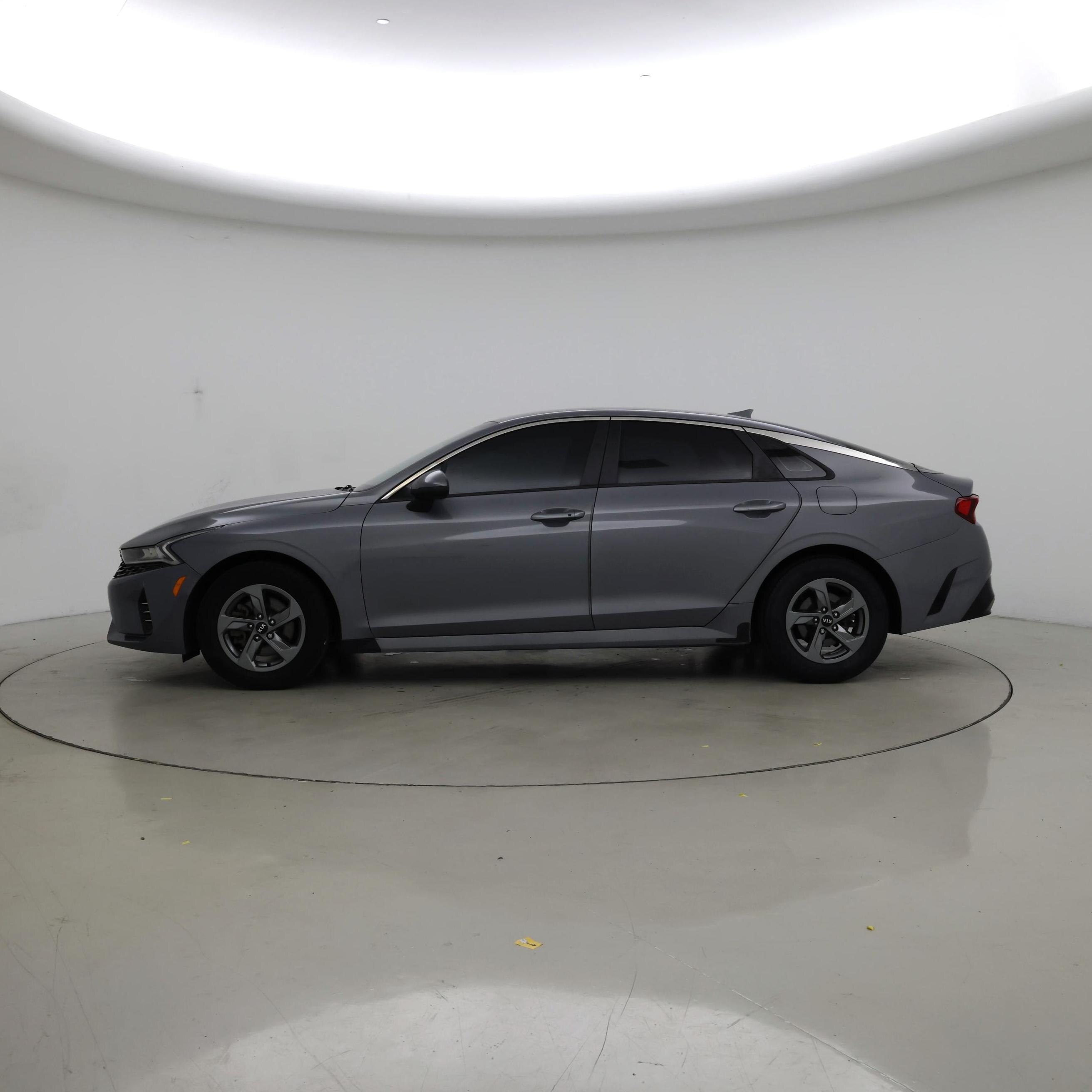 Thumbnail: 2021 Kia K5 - 3