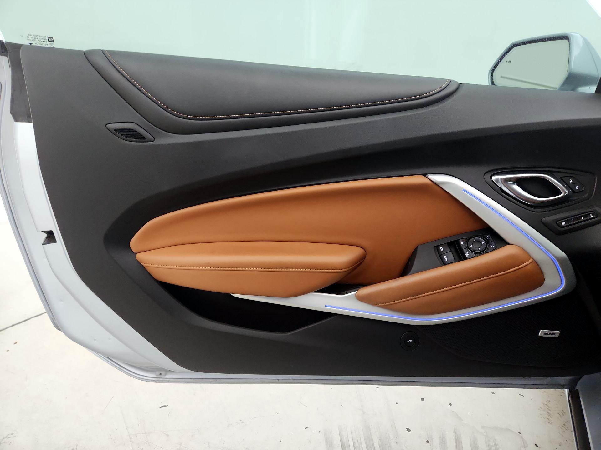 Thumbnail: 2017 Chevrolet Camaro - 12