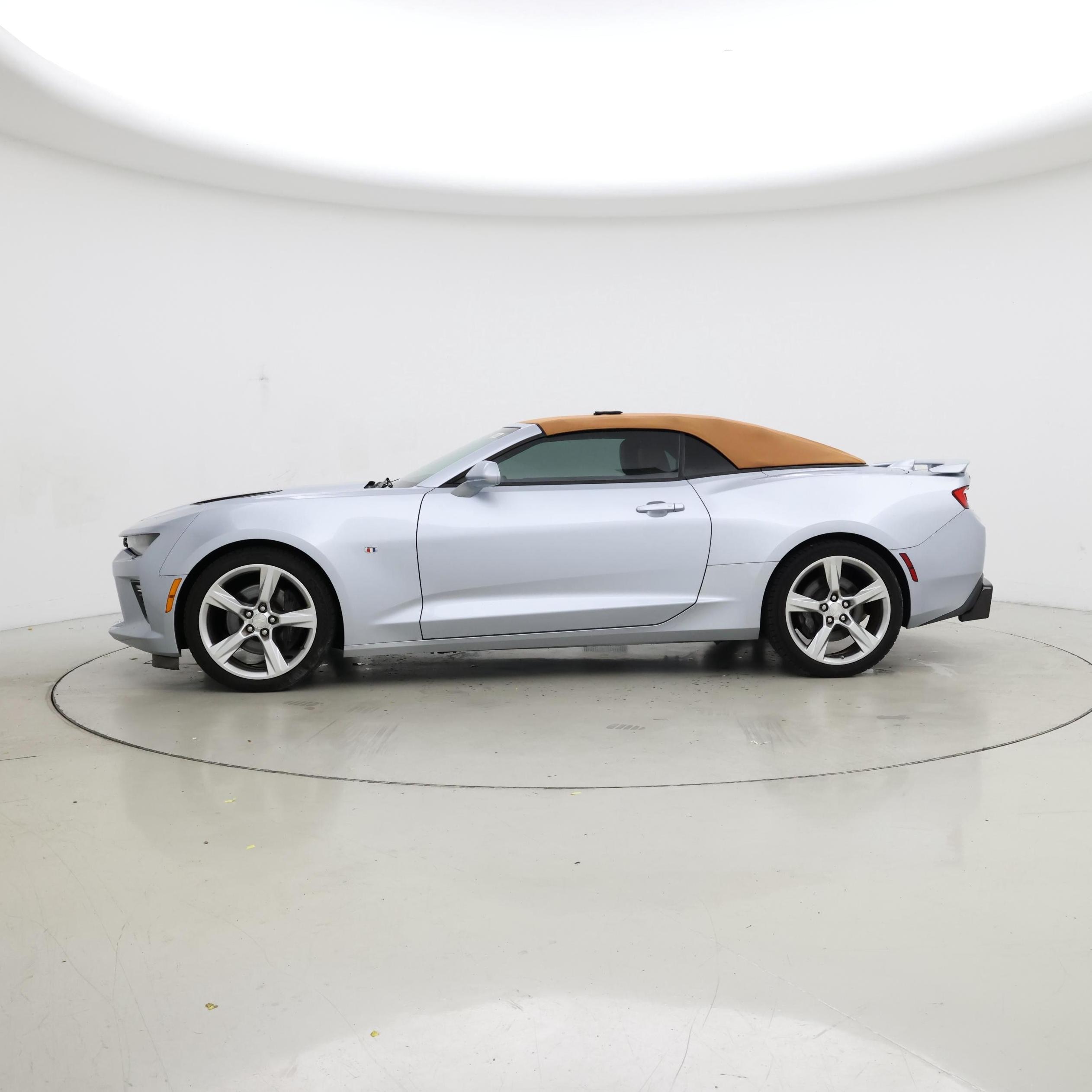 Thumbnail: 2017 Chevrolet Camaro - 3