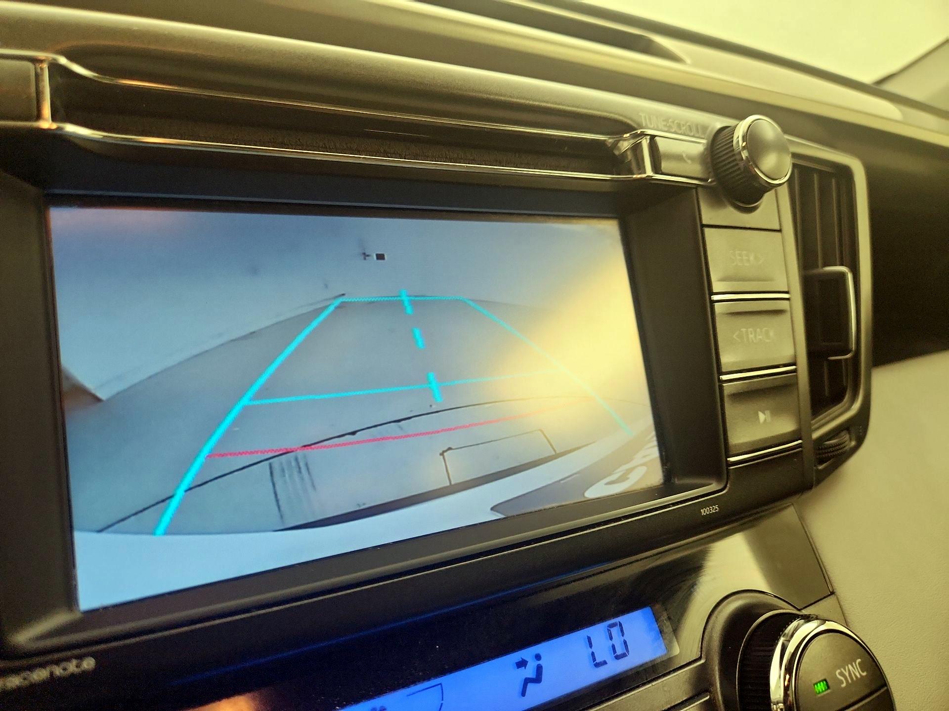 Thumbnail: 2014 Toyota RAV4 - 14