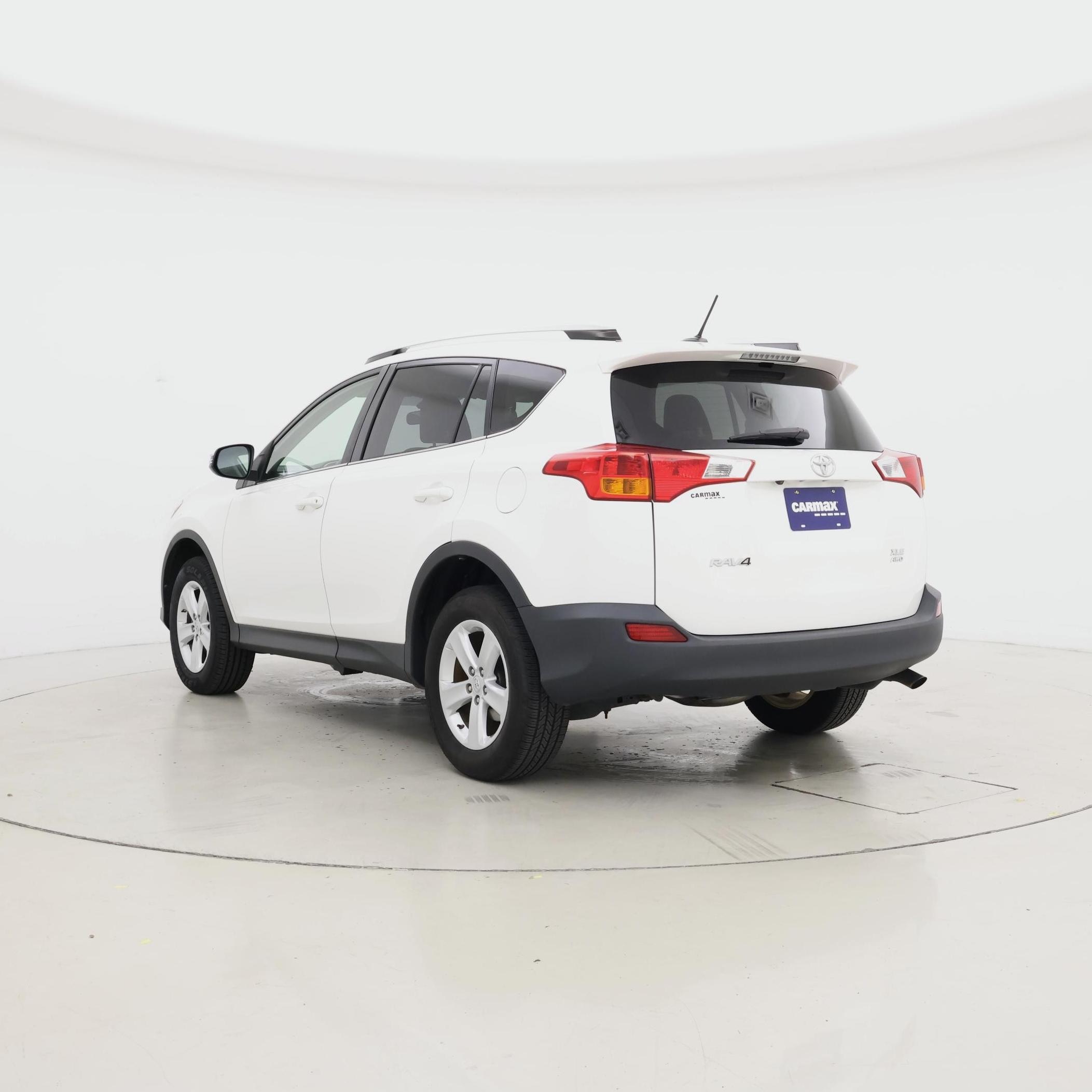 Thumbnail: 2014 Toyota RAV4 - 2
