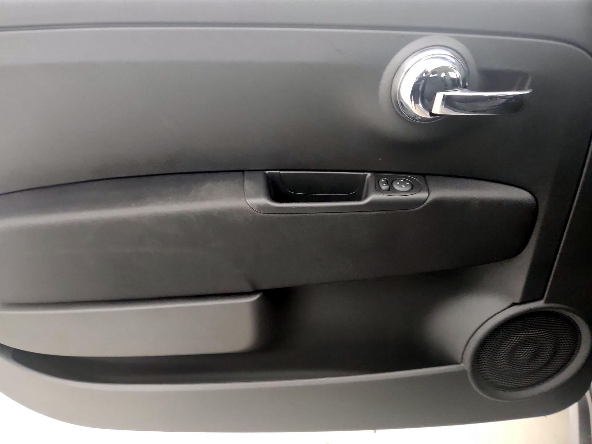 Thumbnail: 2015 Fiat 500 - 12