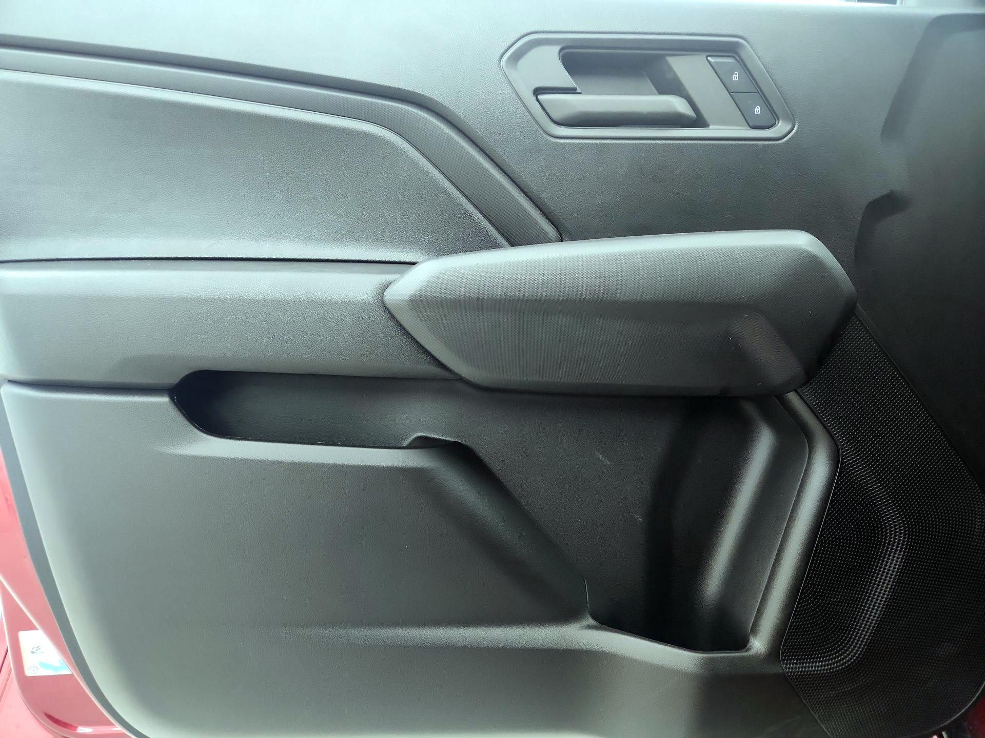 Thumbnail: 2024 Chevrolet Colorado - 12