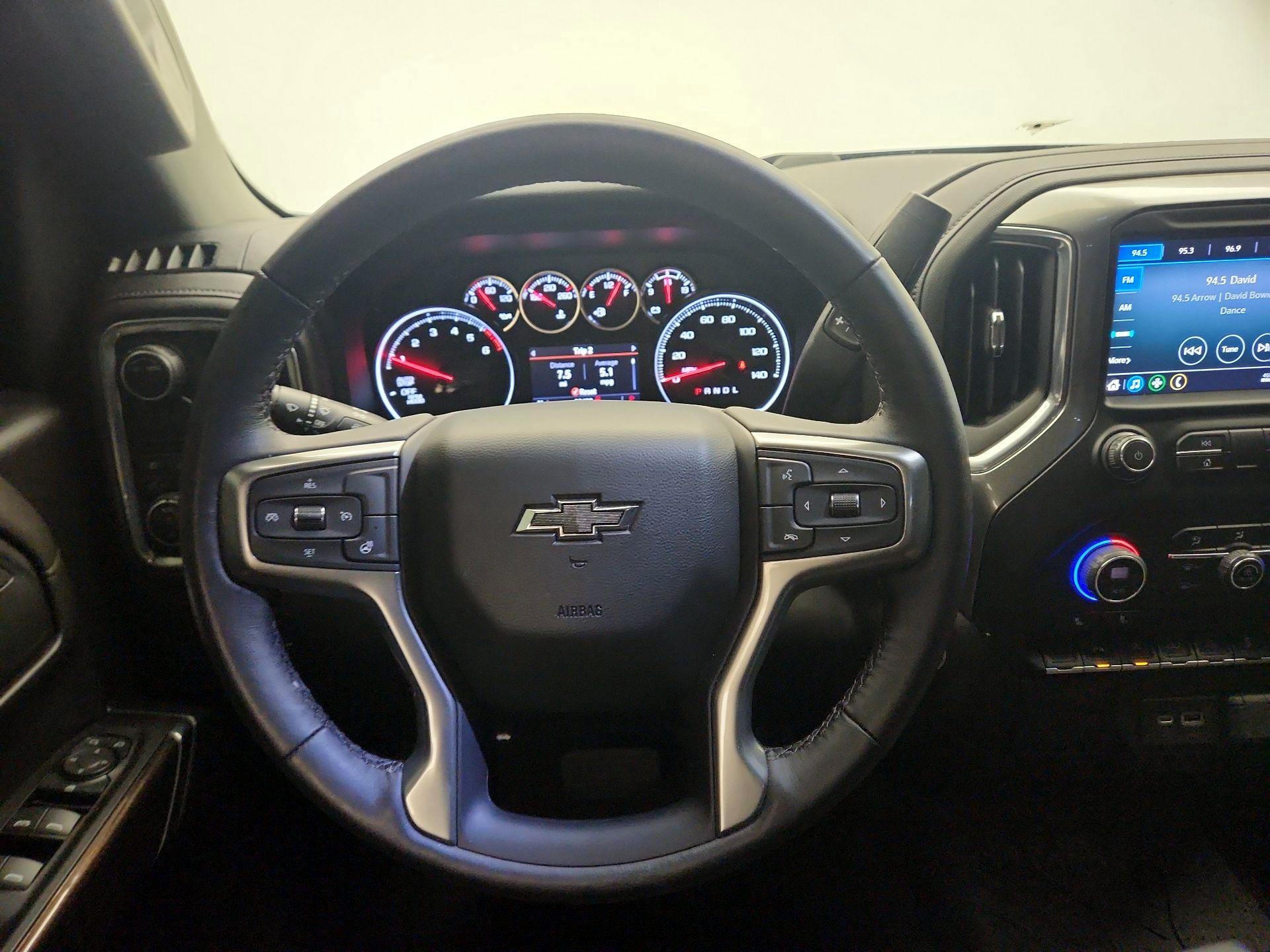 Thumbnail: 2022 Chevrolet Silverado 1500 - 10