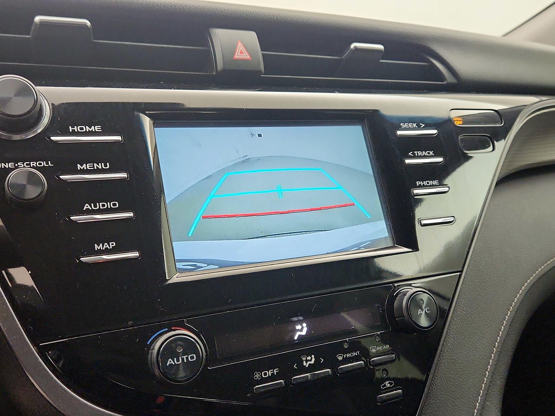 Thumbnail: 2019 Toyota Camry - 14