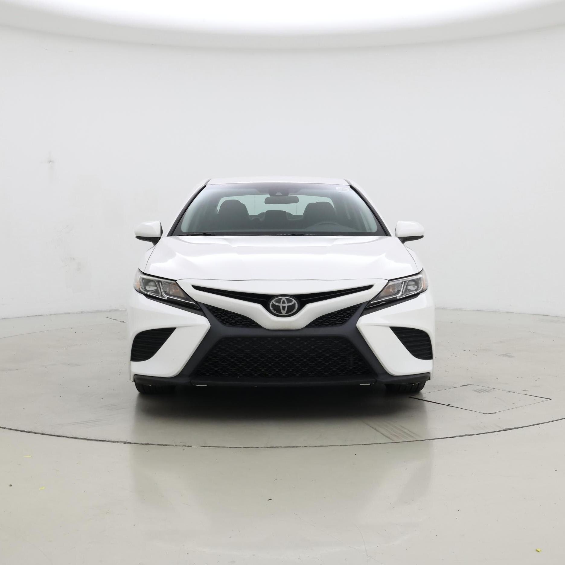 Thumbnail: 2019 Toyota Camry - 5