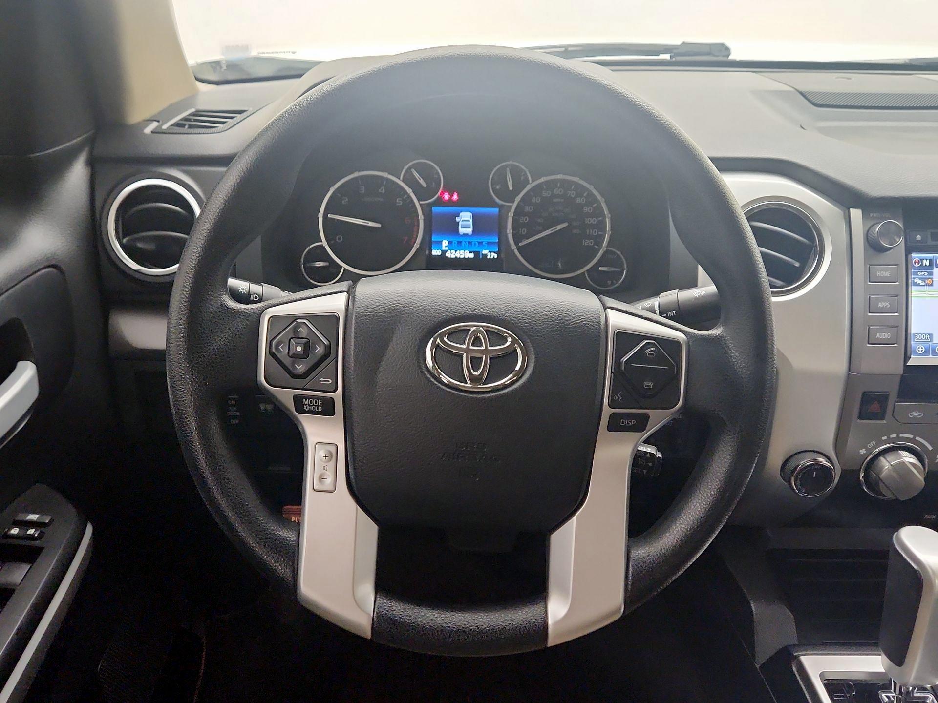Thumbnail: 2017 Toyota Tundra - 10