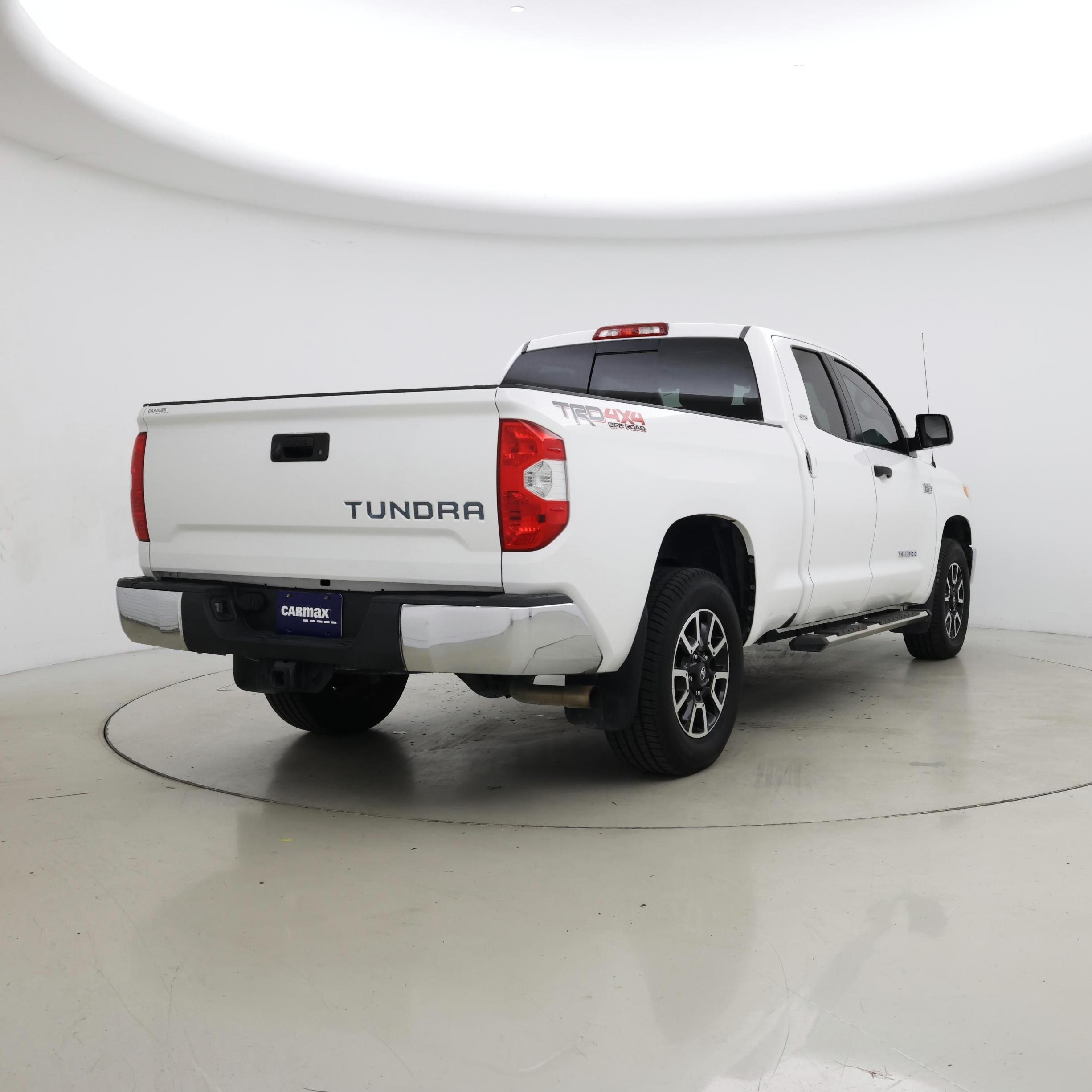 Thumbnail: 2017 Toyota Tundra - 8