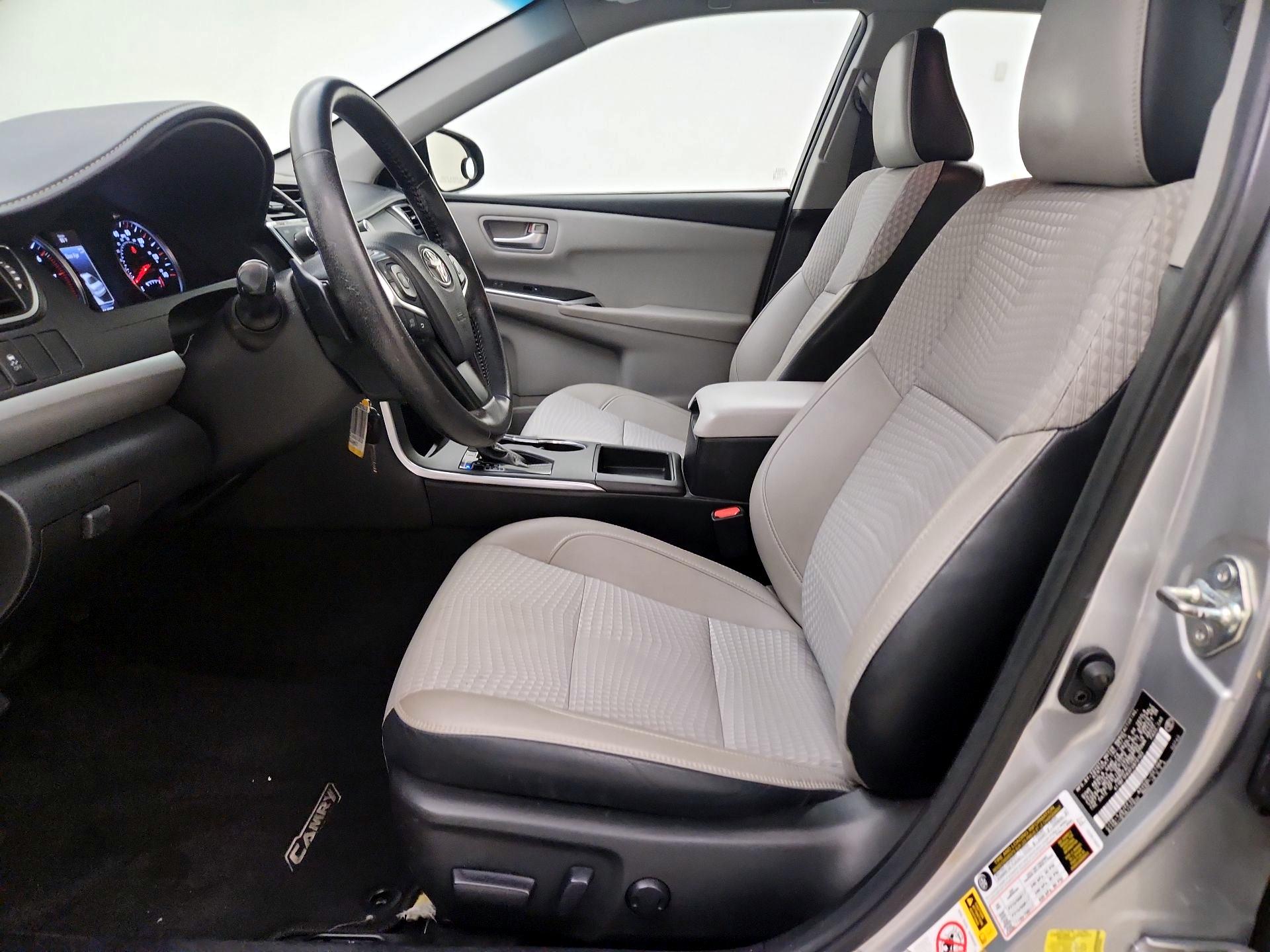 Thumbnail: 2015 Toyota Camry - 11