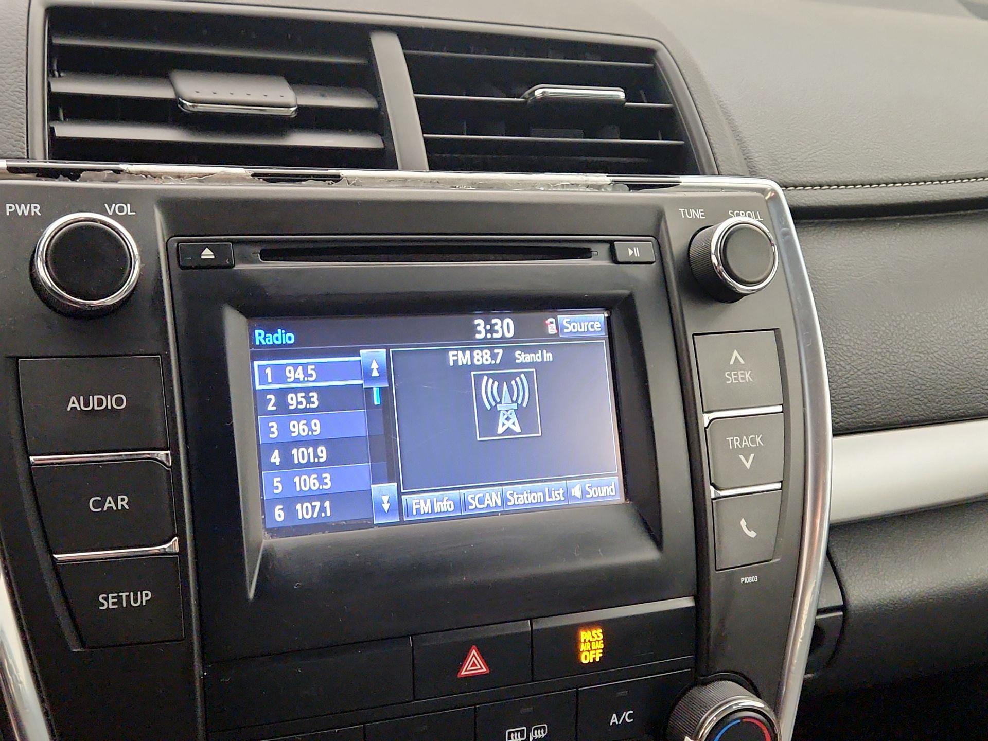 Thumbnail: 2015 Toyota Camry - 15