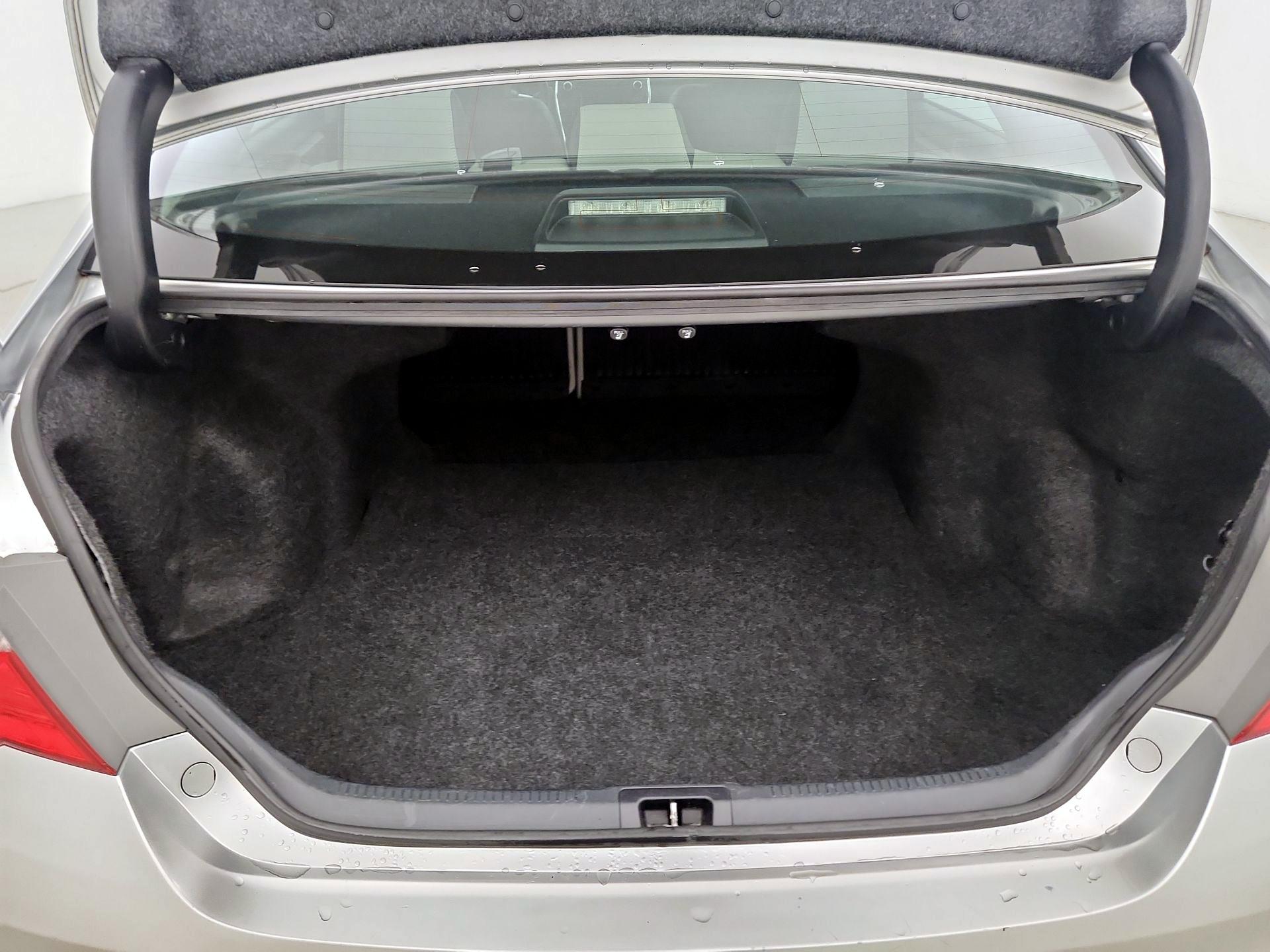 Thumbnail: 2015 Toyota Camry - 20