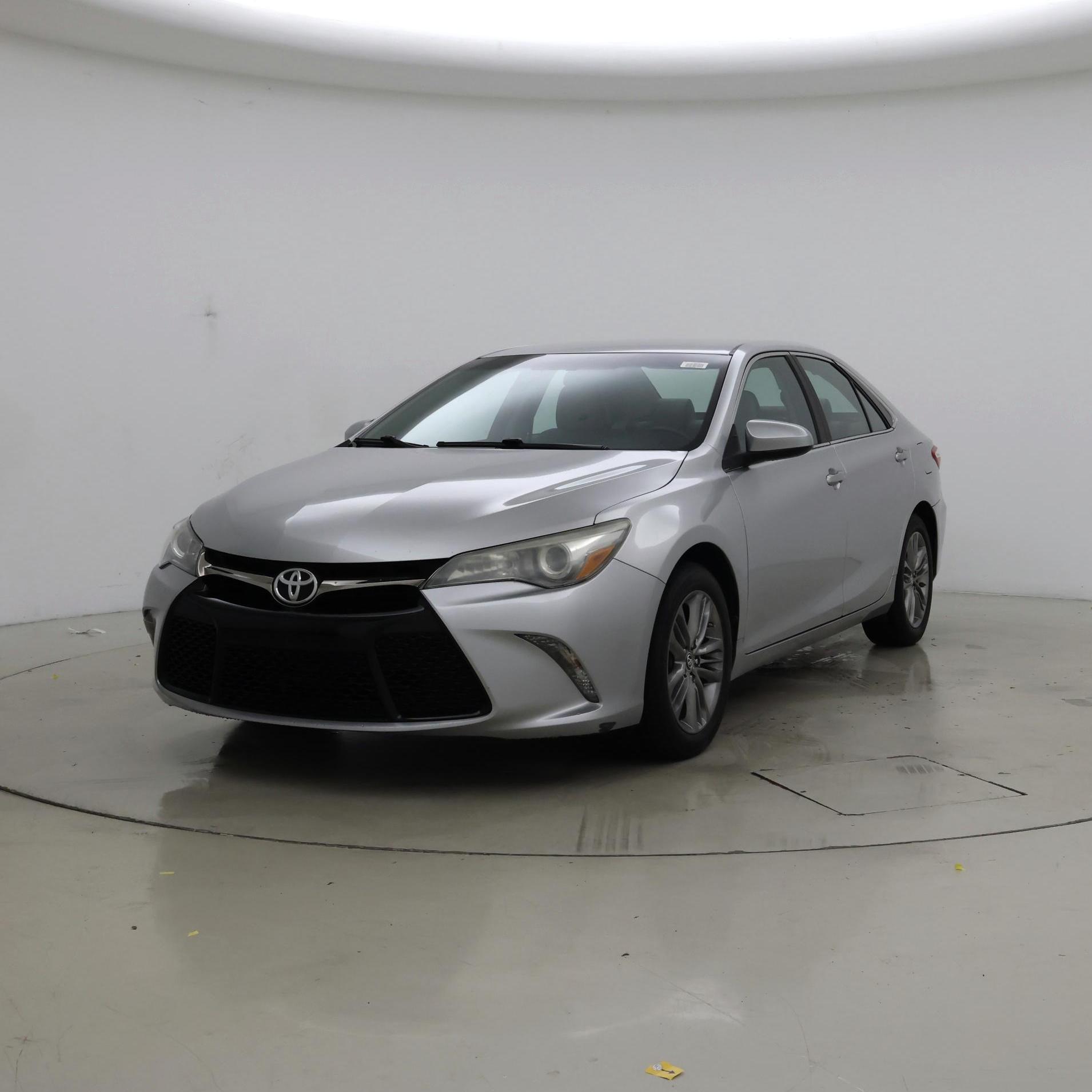 Thumbnail: 2015 Toyota Camry - 4