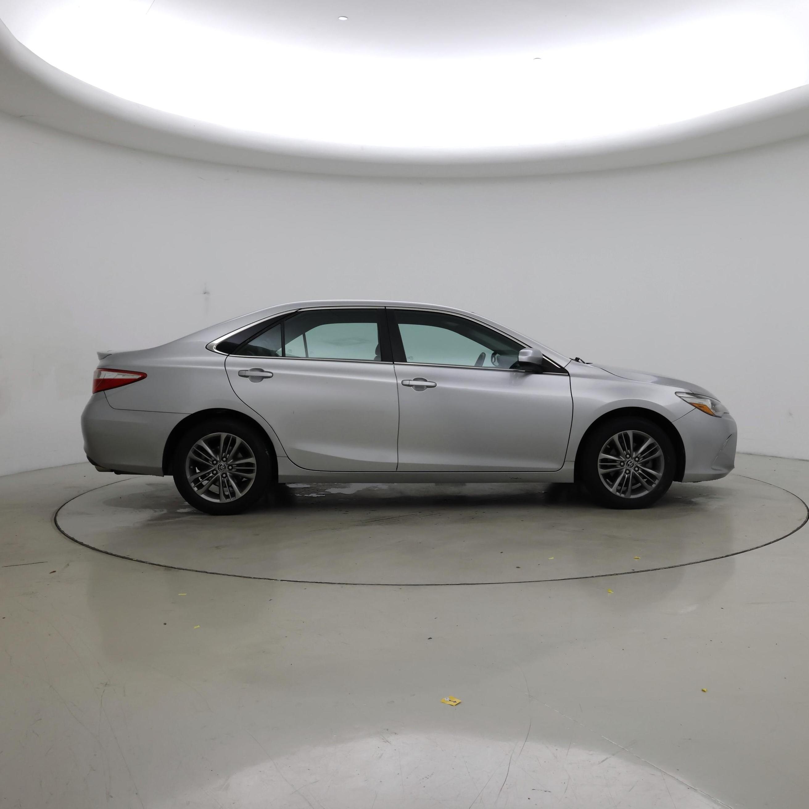 Thumbnail: 2015 Toyota Camry - 7
