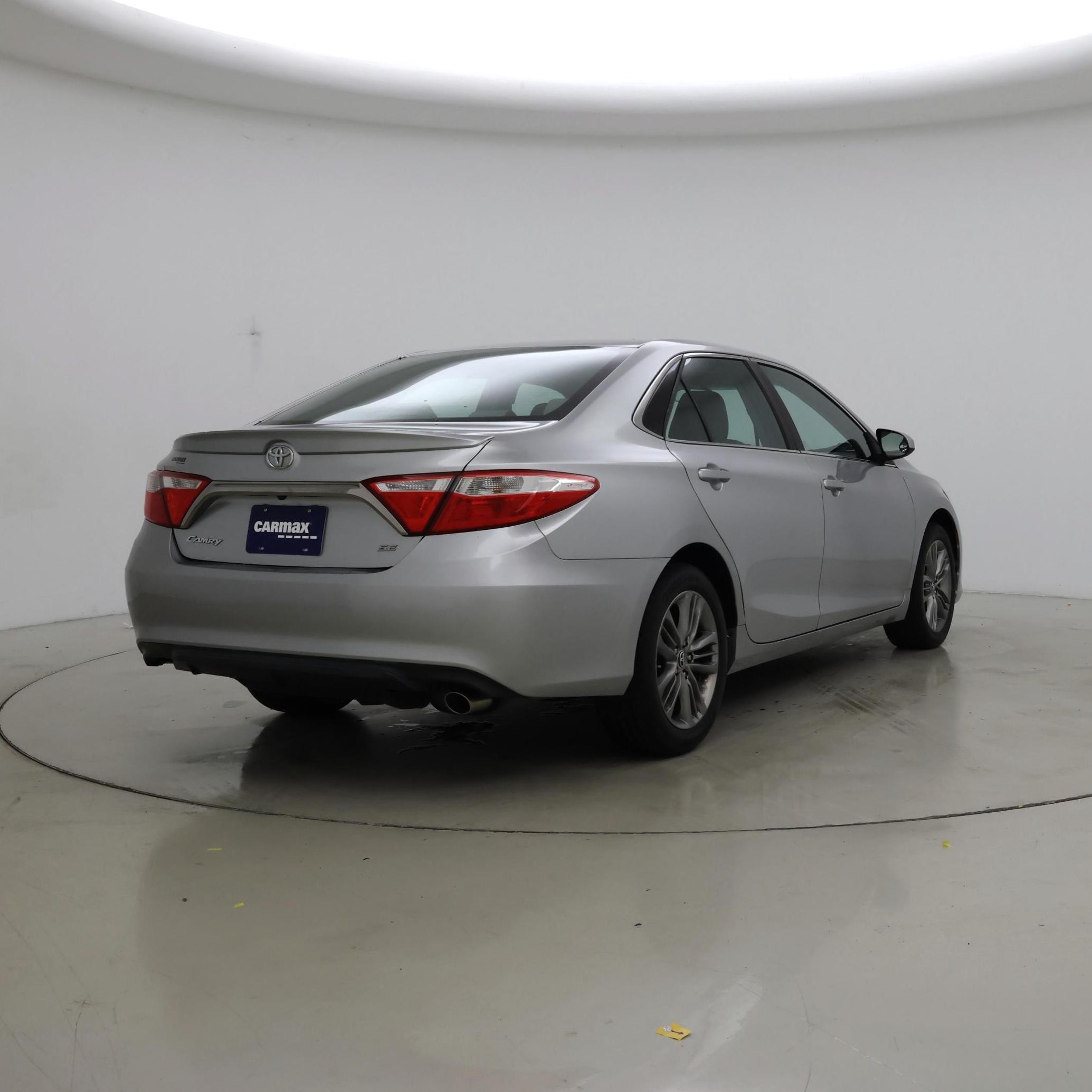 Thumbnail: 2015 Toyota Camry - 8