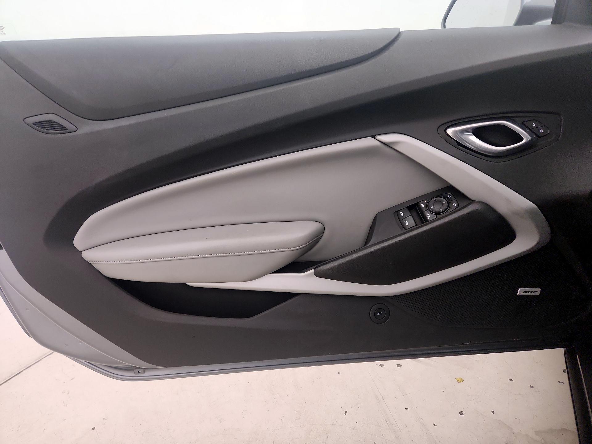 Thumbnail: 2019 Chevrolet Camaro - 12