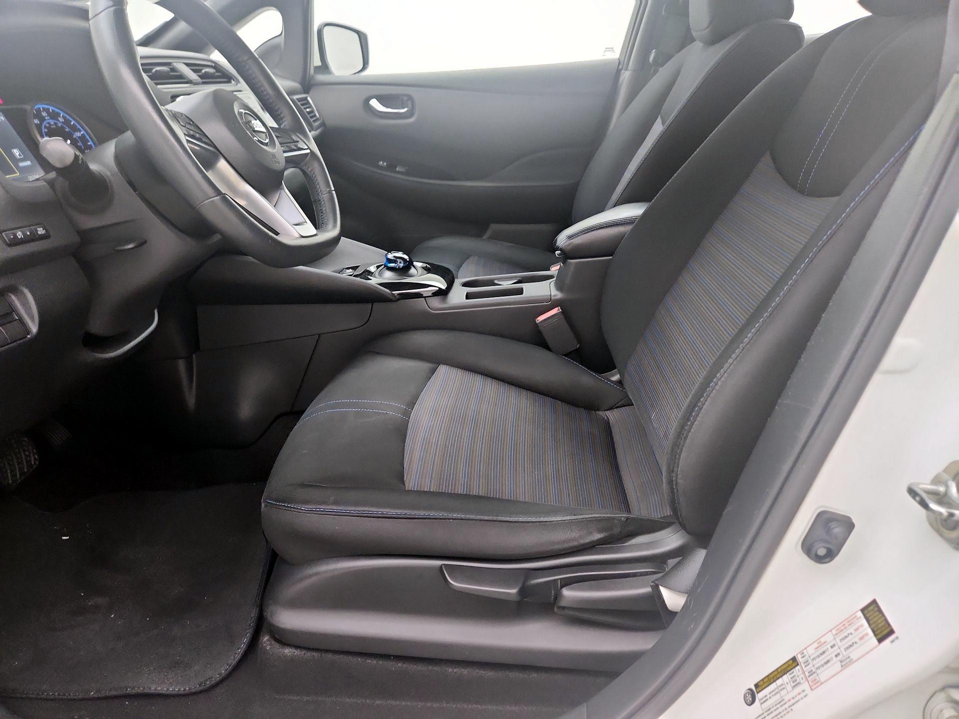 Thumbnail: 2018 Nissan Leaf - 11