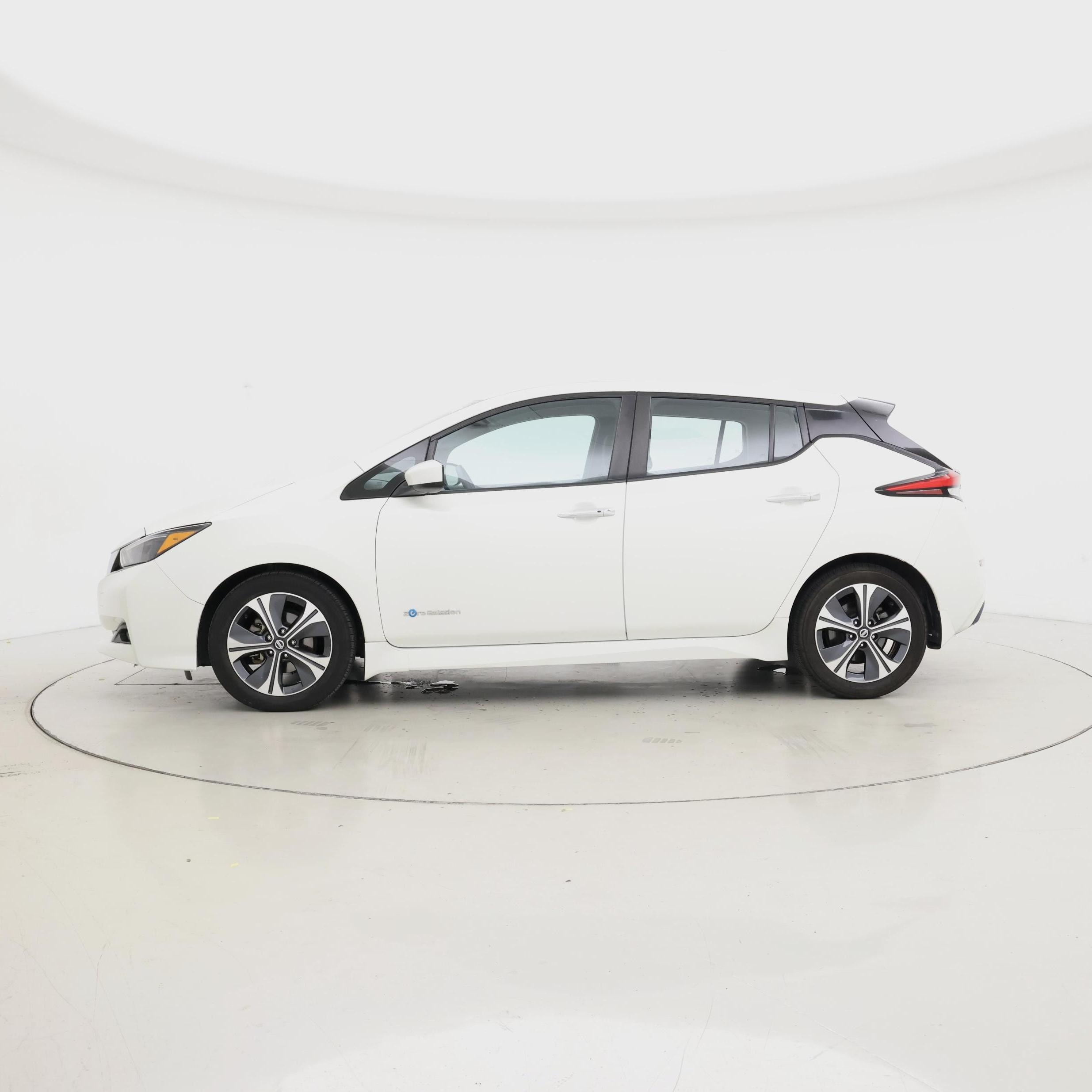 Thumbnail: 2018 Nissan Leaf - 3