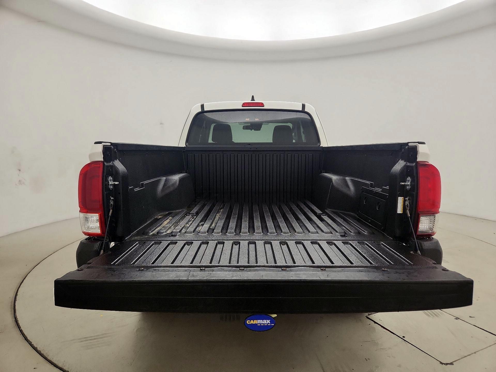 Thumbnail: 2021 Toyota Tacoma - 19