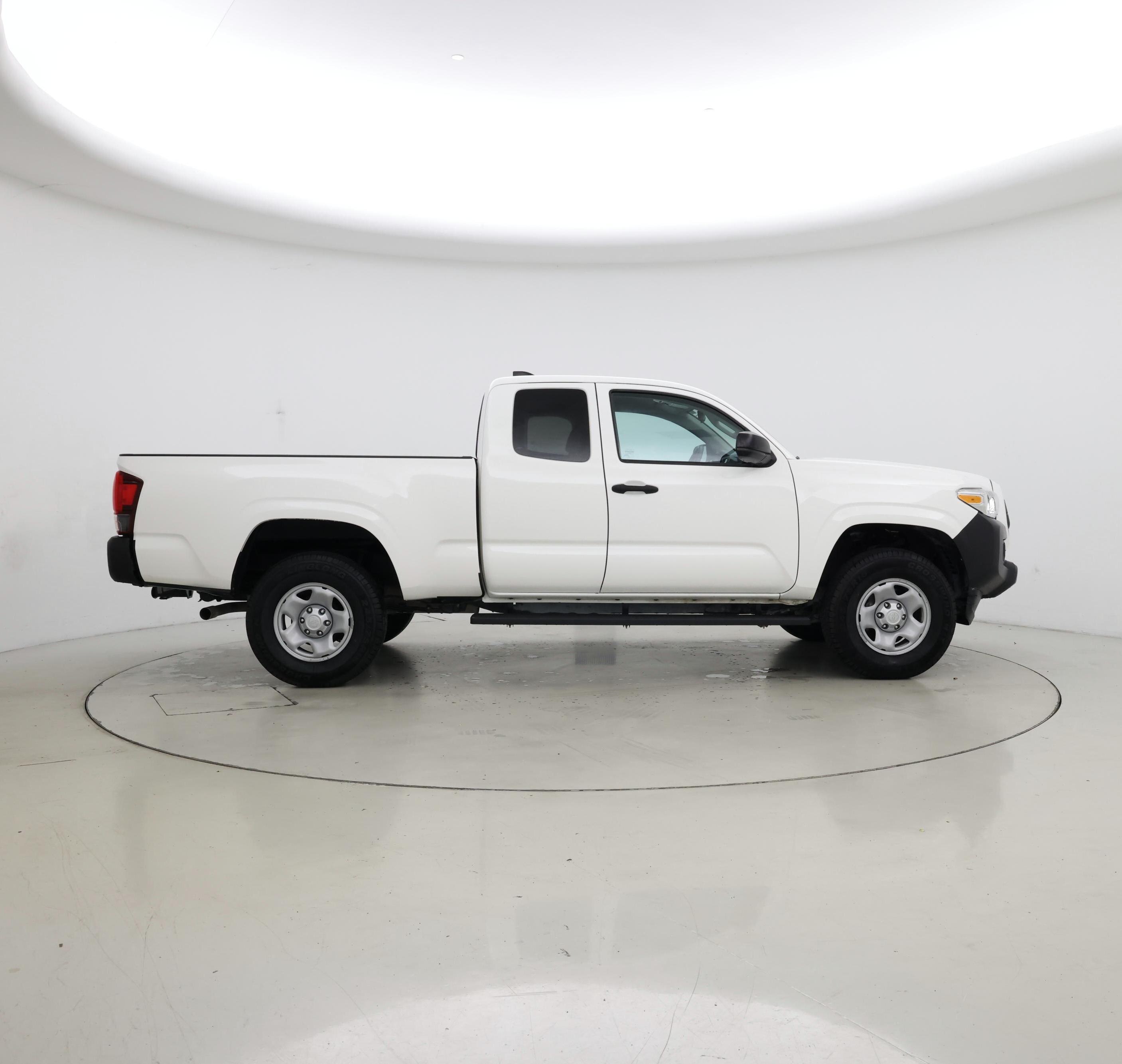 Thumbnail: 2021 Toyota Tacoma - 7