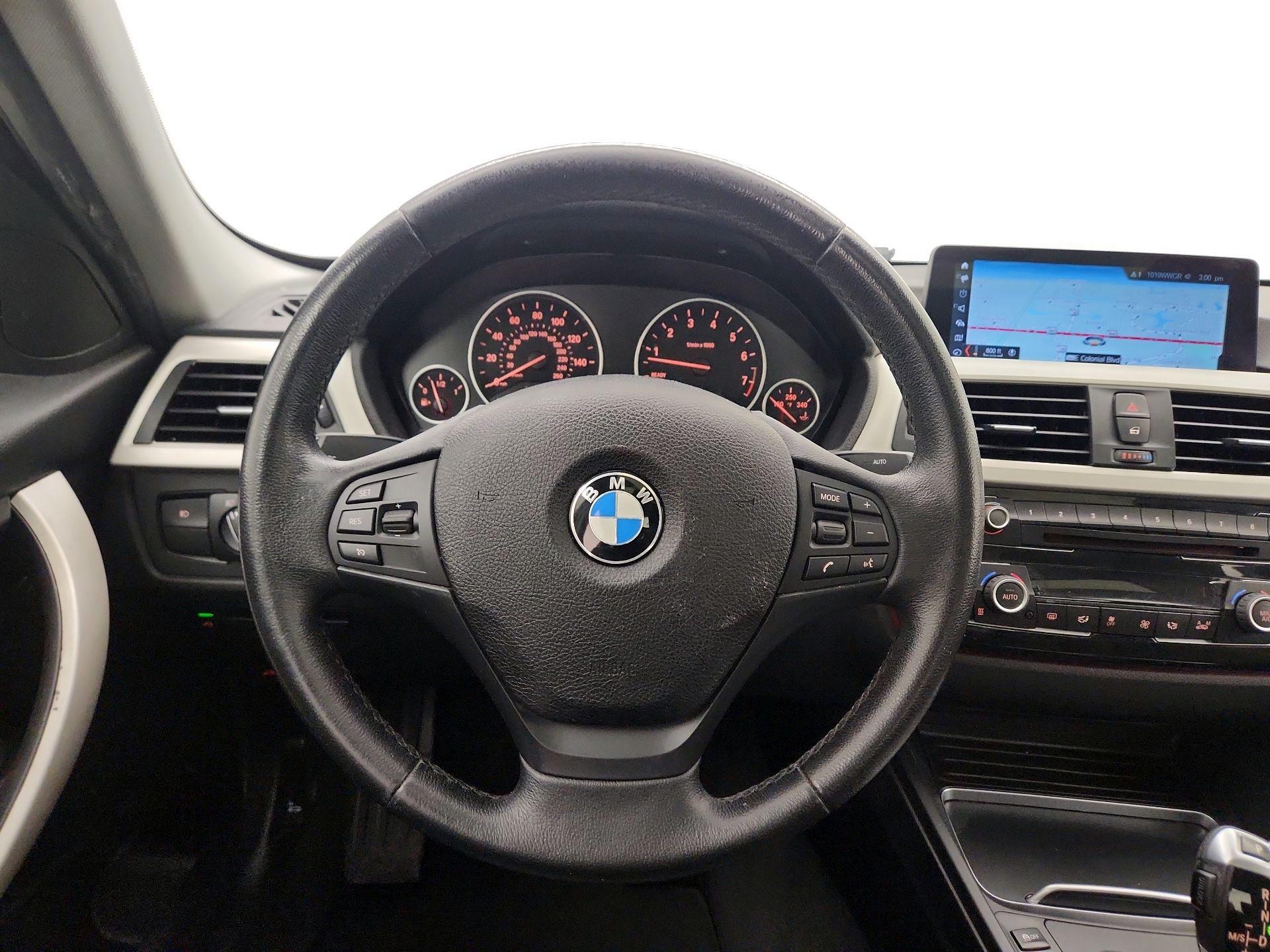 Thumbnail: 2018 BMW 3 Series - 10