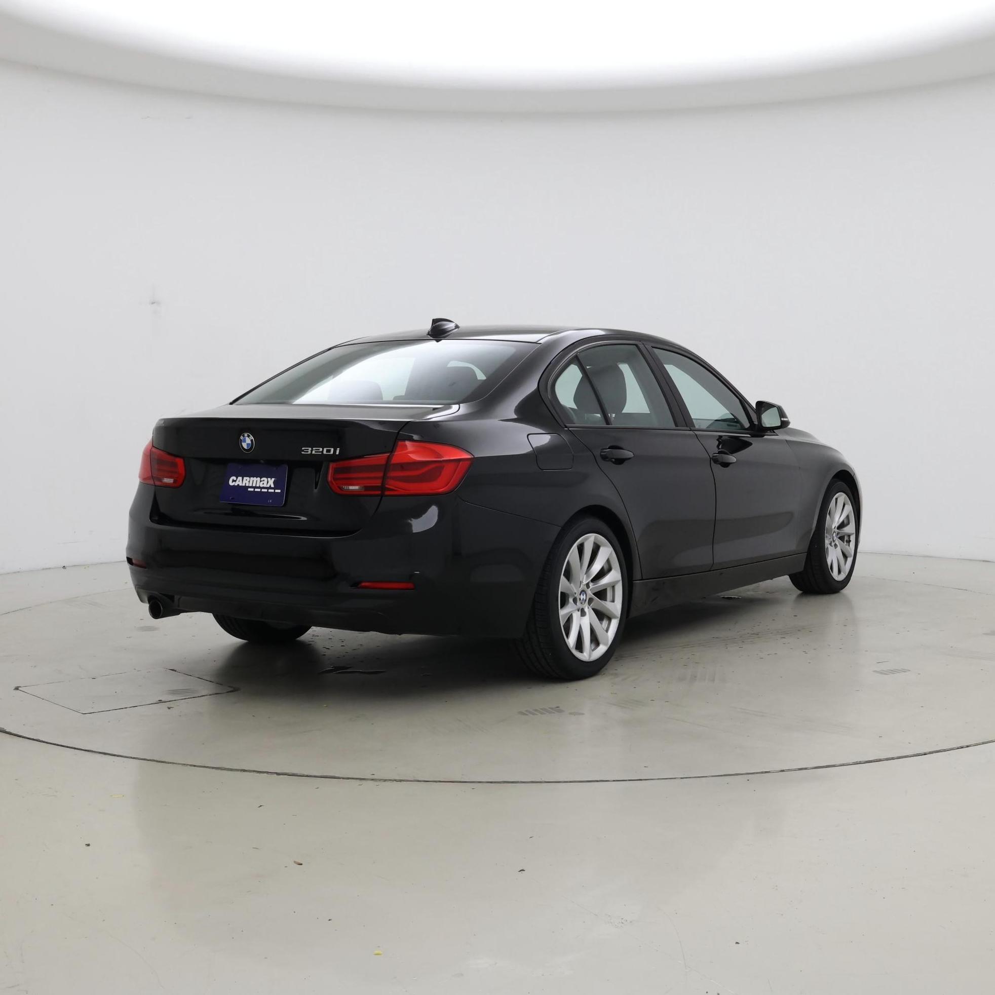 Thumbnail: 2018 BMW 3 Series - 8