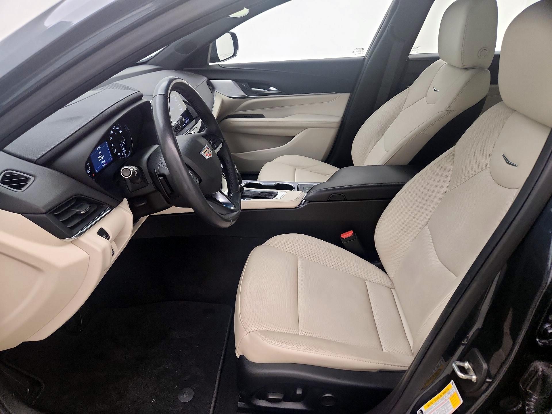 Thumbnail: 2021 Cadillac CT4 - 11