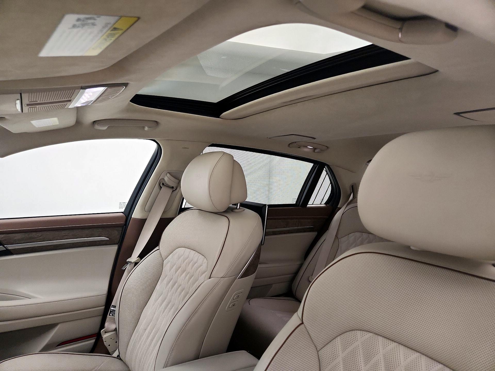 Thumbnail: 2021 Genesis G90 - 20