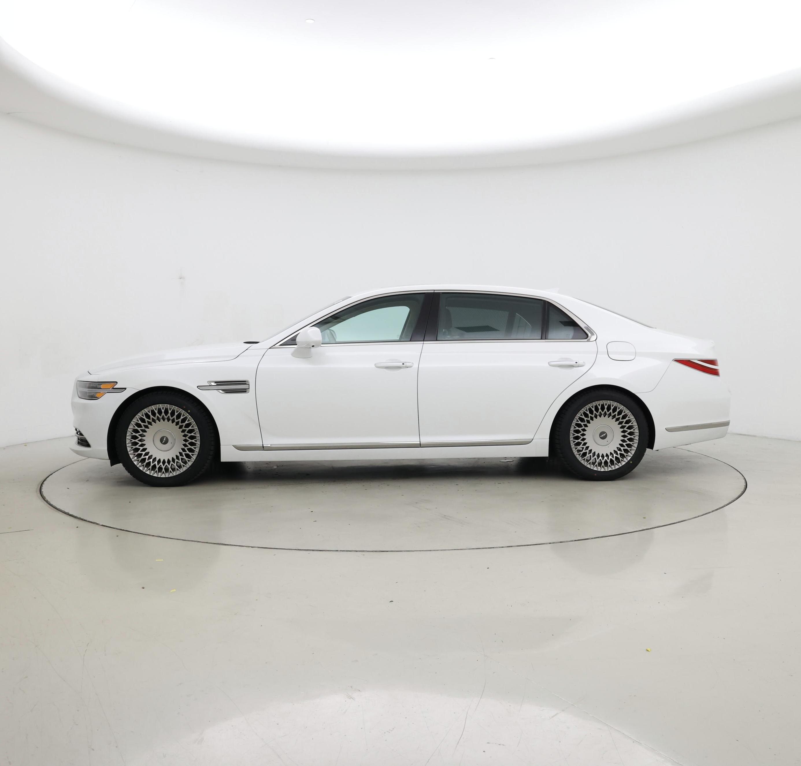Thumbnail: 2021 Genesis G90 - 3