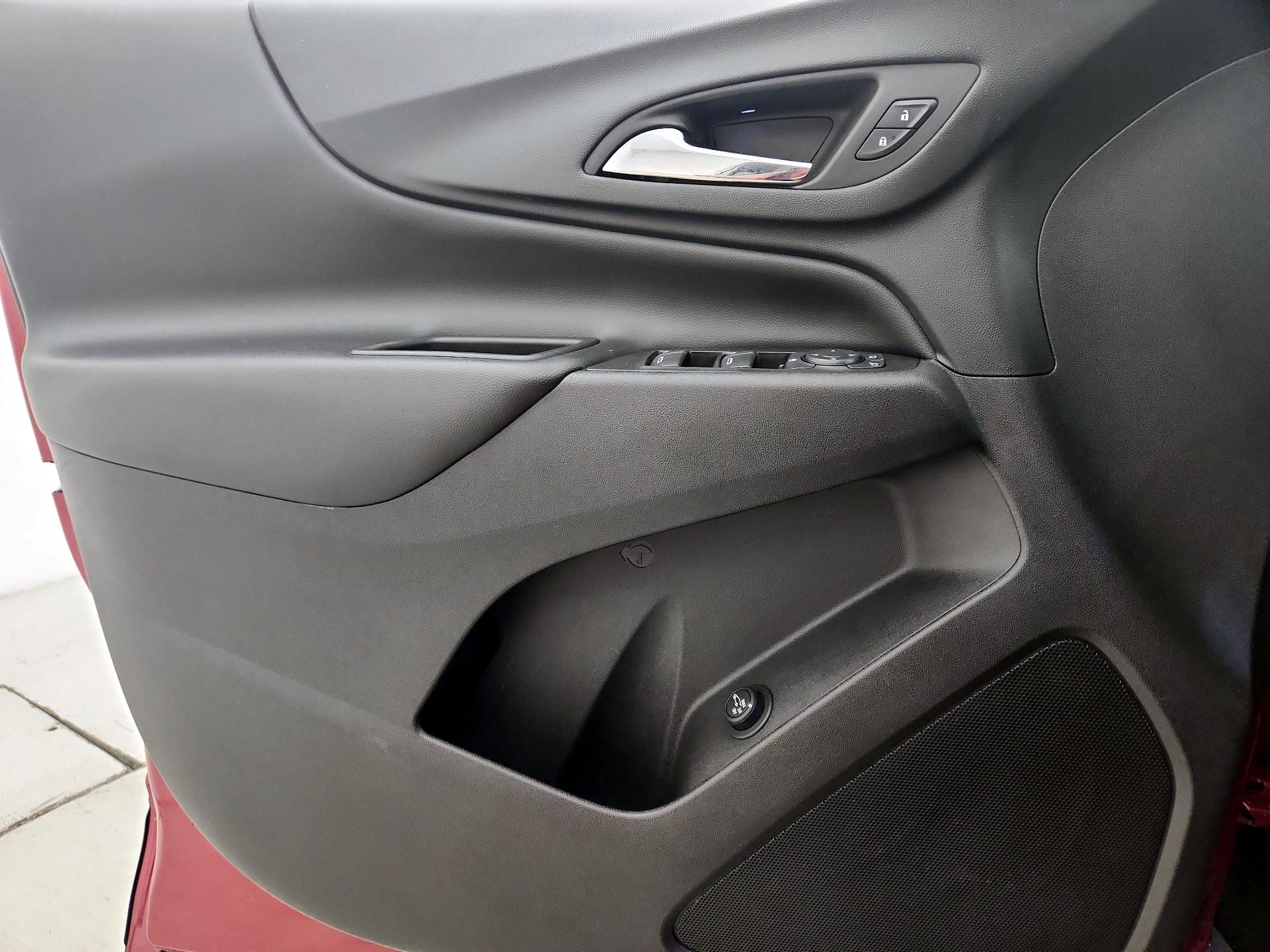 Thumbnail: 2020 Chevrolet Equinox - 12