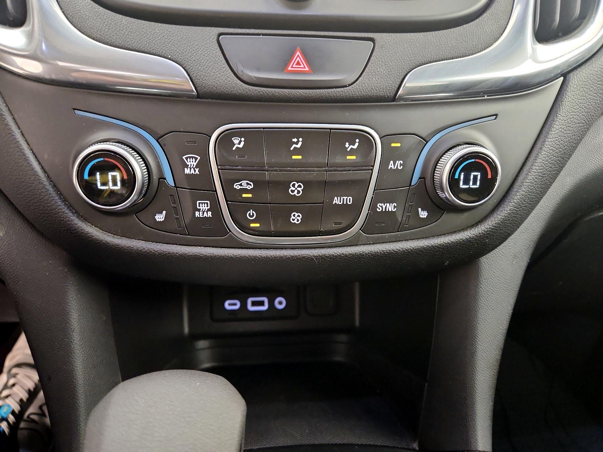 Thumbnail: 2020 Chevrolet Equinox - 17