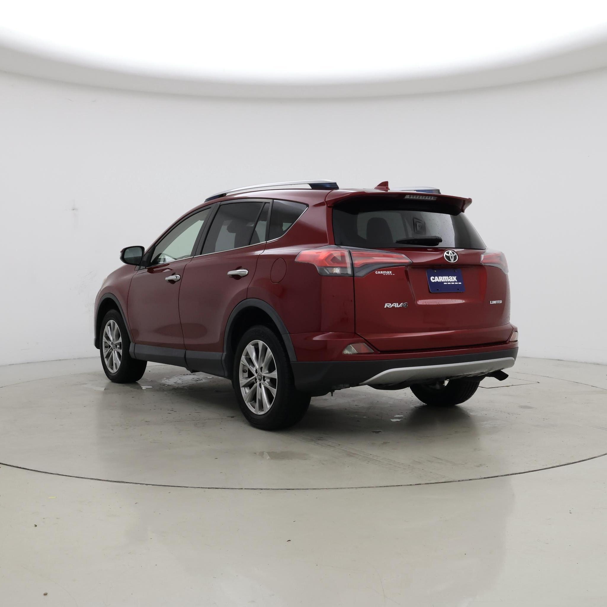 Thumbnail: 2018 Toyota RAV4 - 2