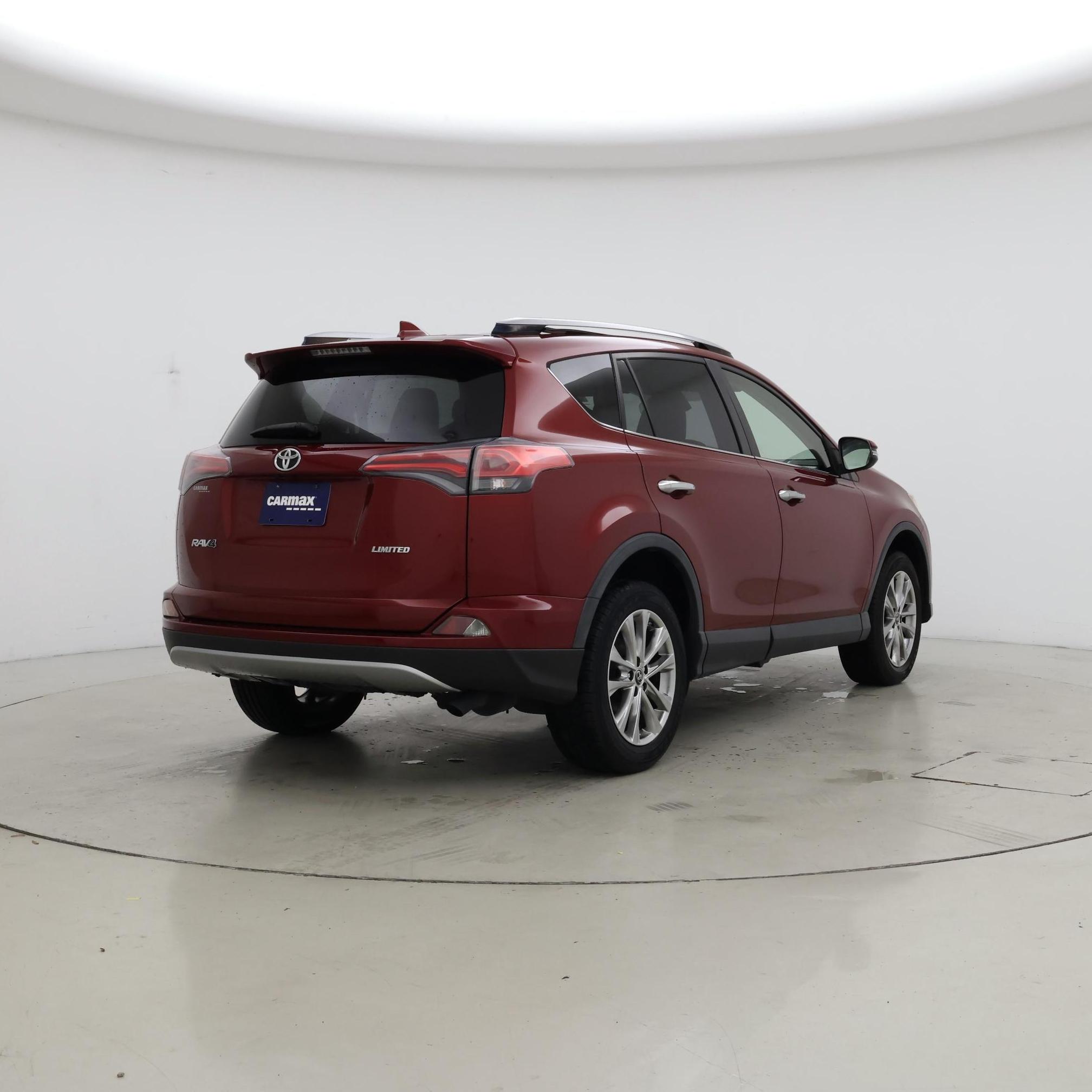 Thumbnail: 2018 Toyota RAV4 - 8