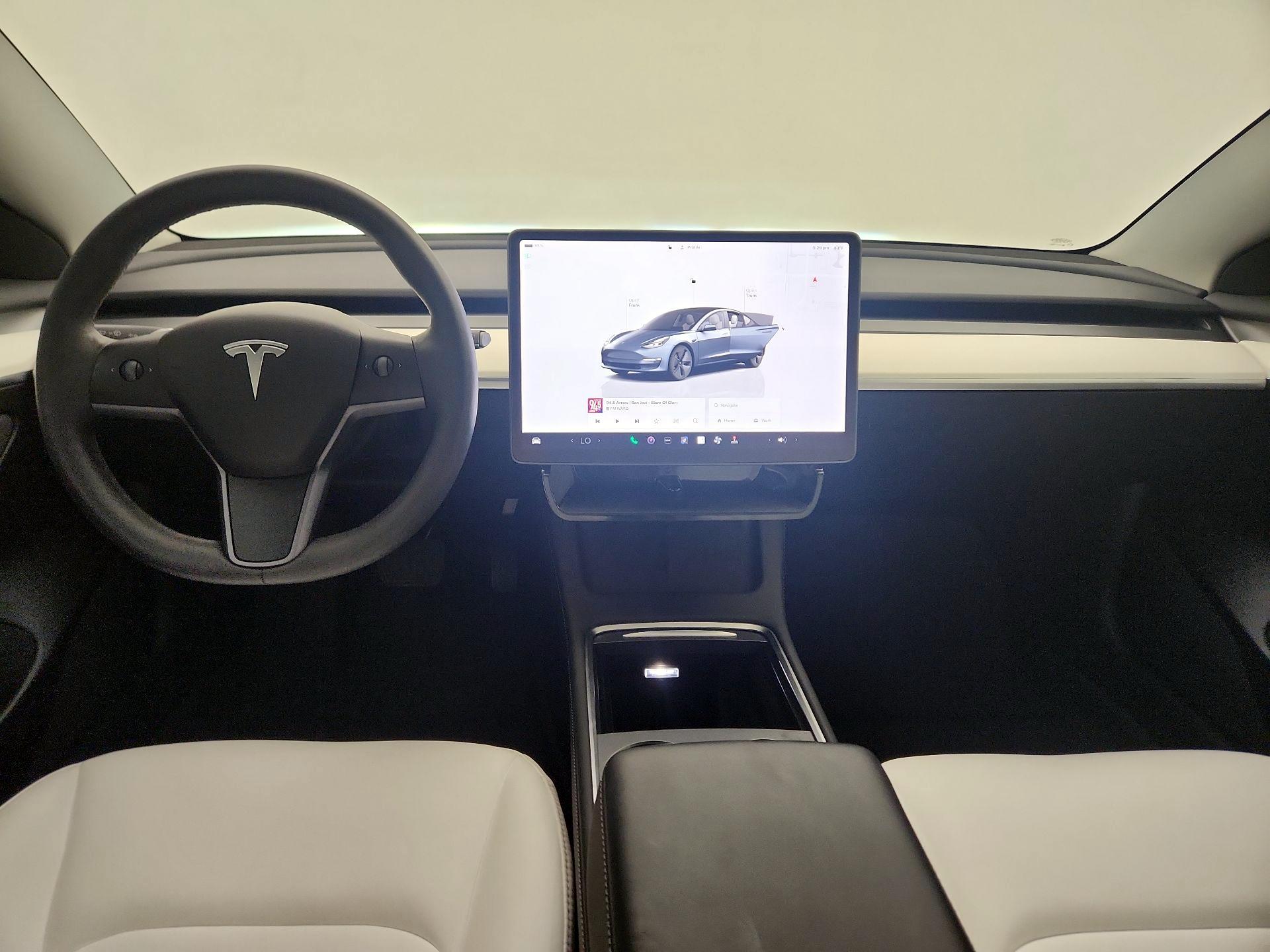 Thumbnail: 2023 Tesla Model 3 - 9