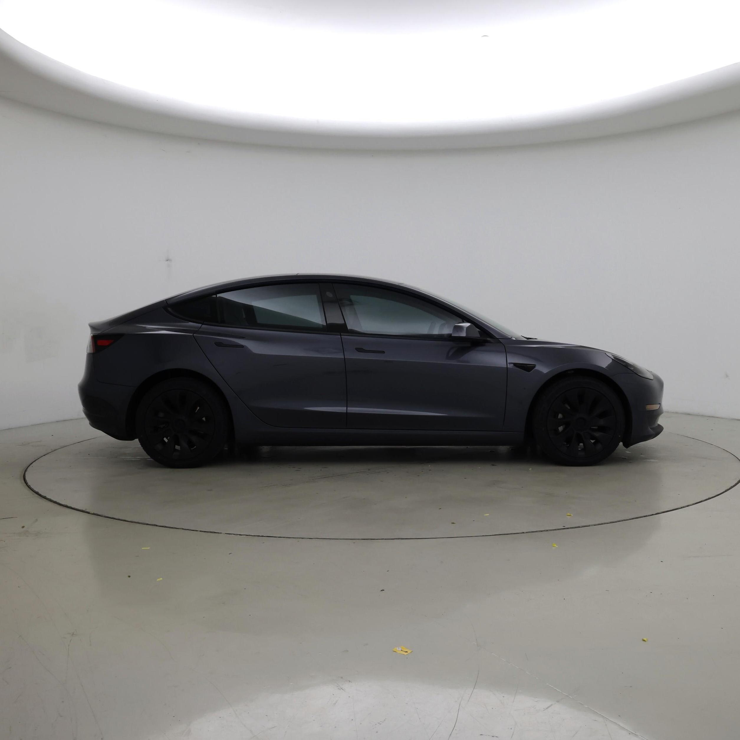 Thumbnail: 2023 Tesla Model 3 - 7
